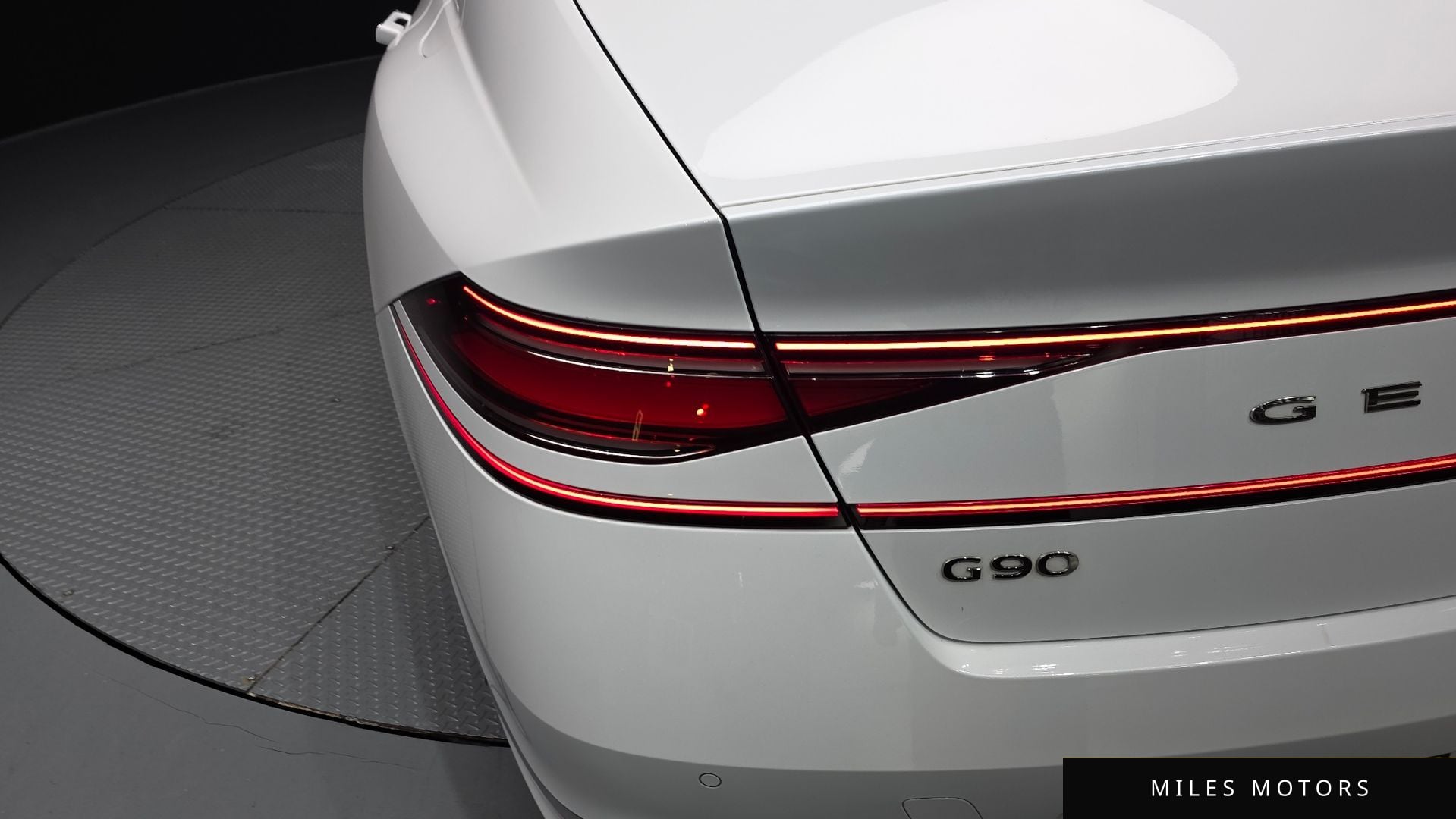 Genesis G90 (RS4) 2022 — миниатюра 9