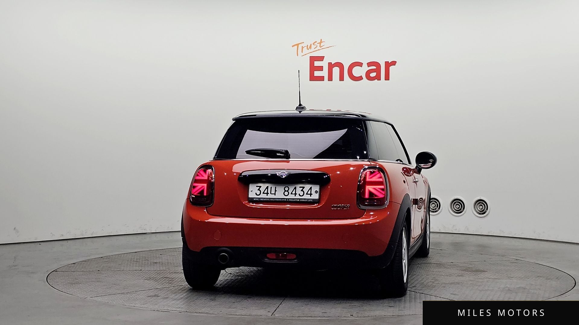 MINI 쿠퍼 2019 — миниатюра 4