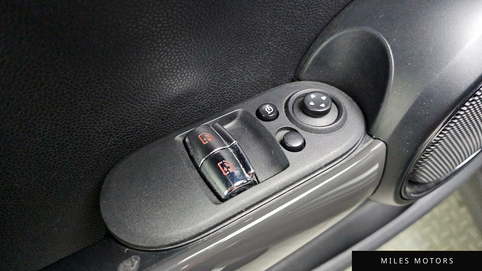 MINI 쿠퍼 2019 — миниатюра 13