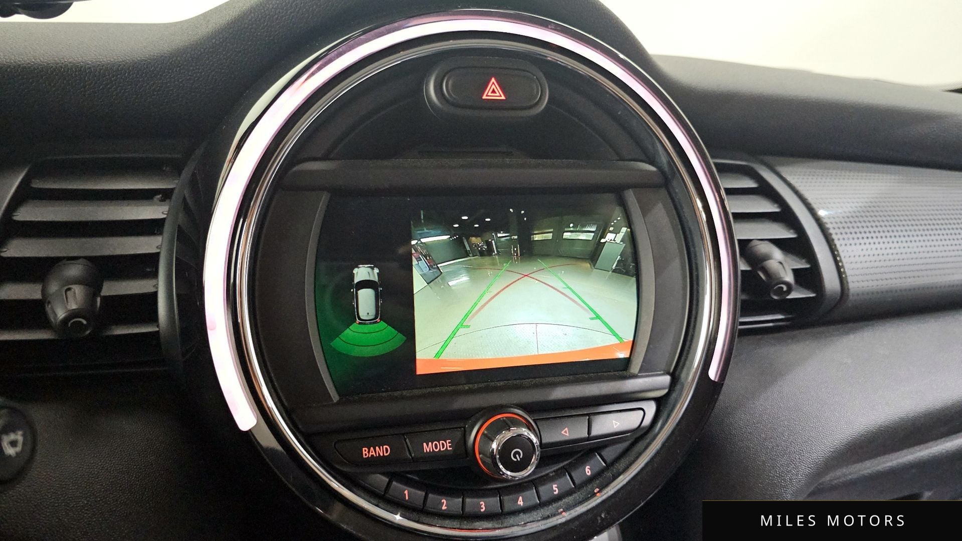 MINI 쿠퍼 2019 — миниатюра 17