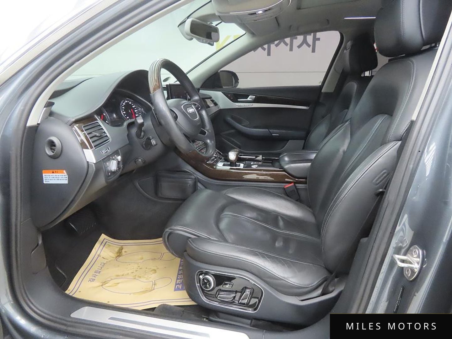 Audi A8 2015 — миниатюра 5