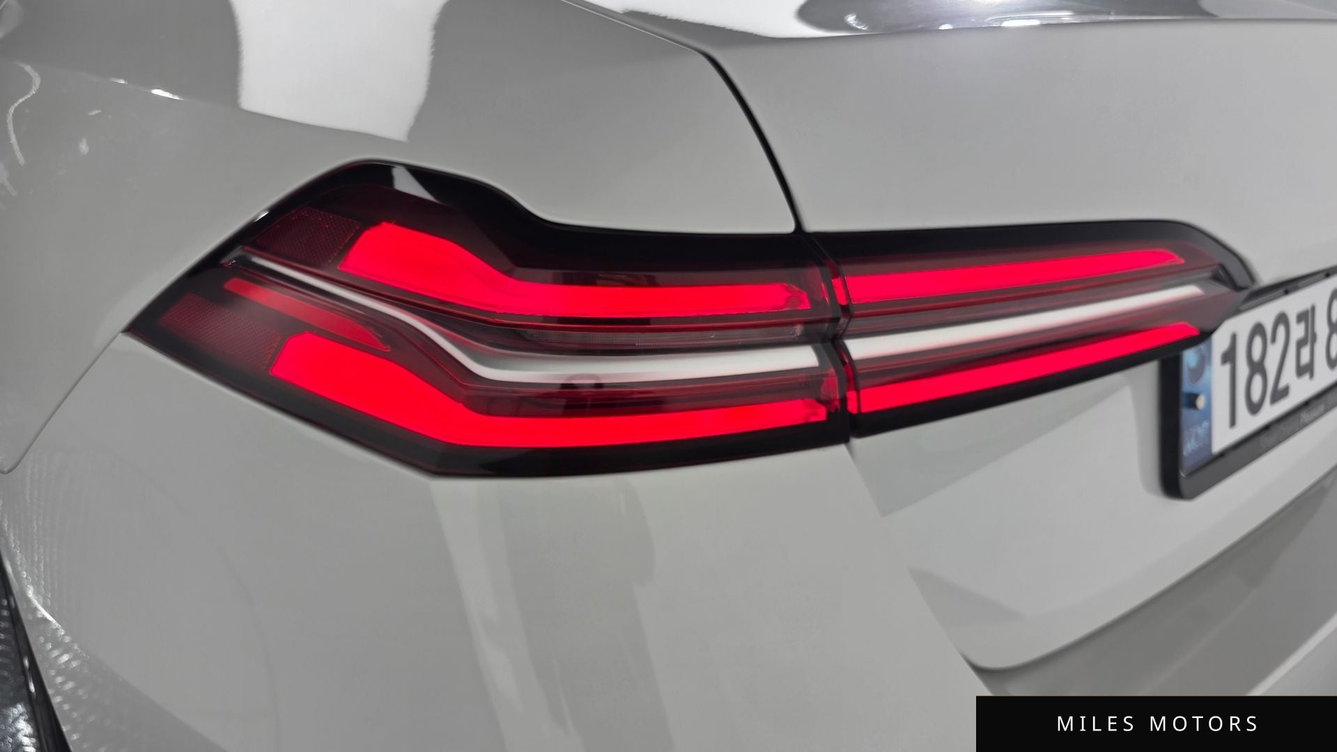 BMW 5 Series (G60) 2024 — миниатюра 8