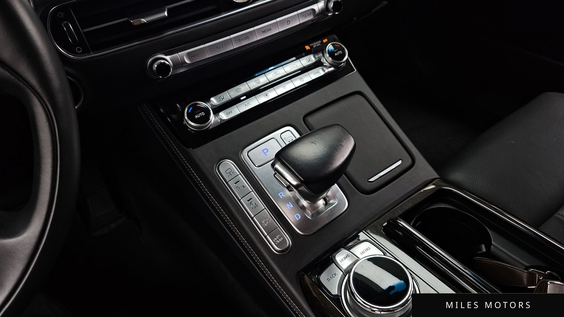 Genesis G90 2019 — миниатюра 12