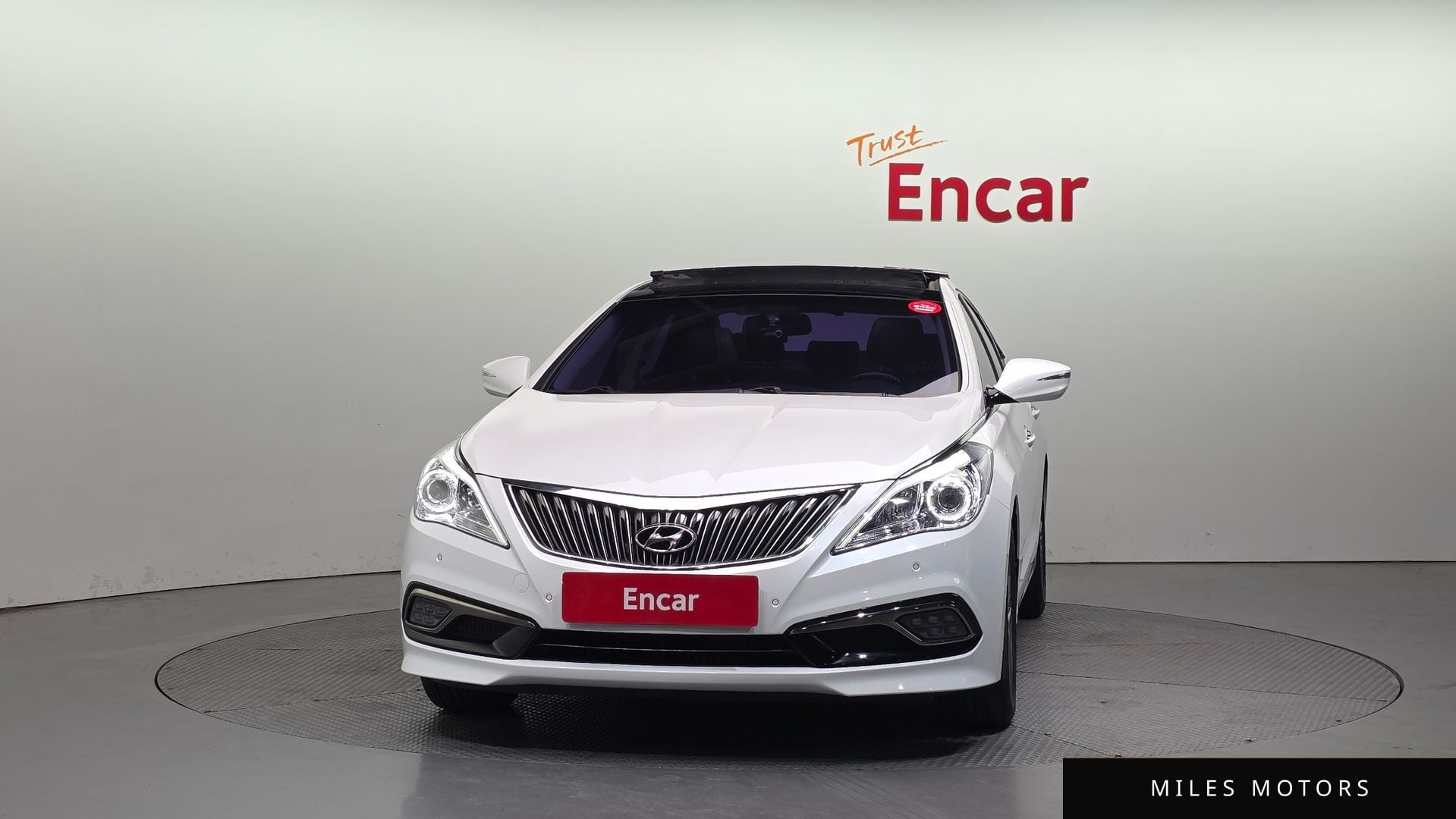 Hyundai Grandeur 2015 — миниатюра 3