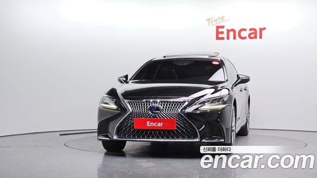 Лексус LS500h 2019 — миниатюра 3