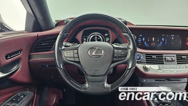 Лексус LS500h 2019 — миниатюра 14