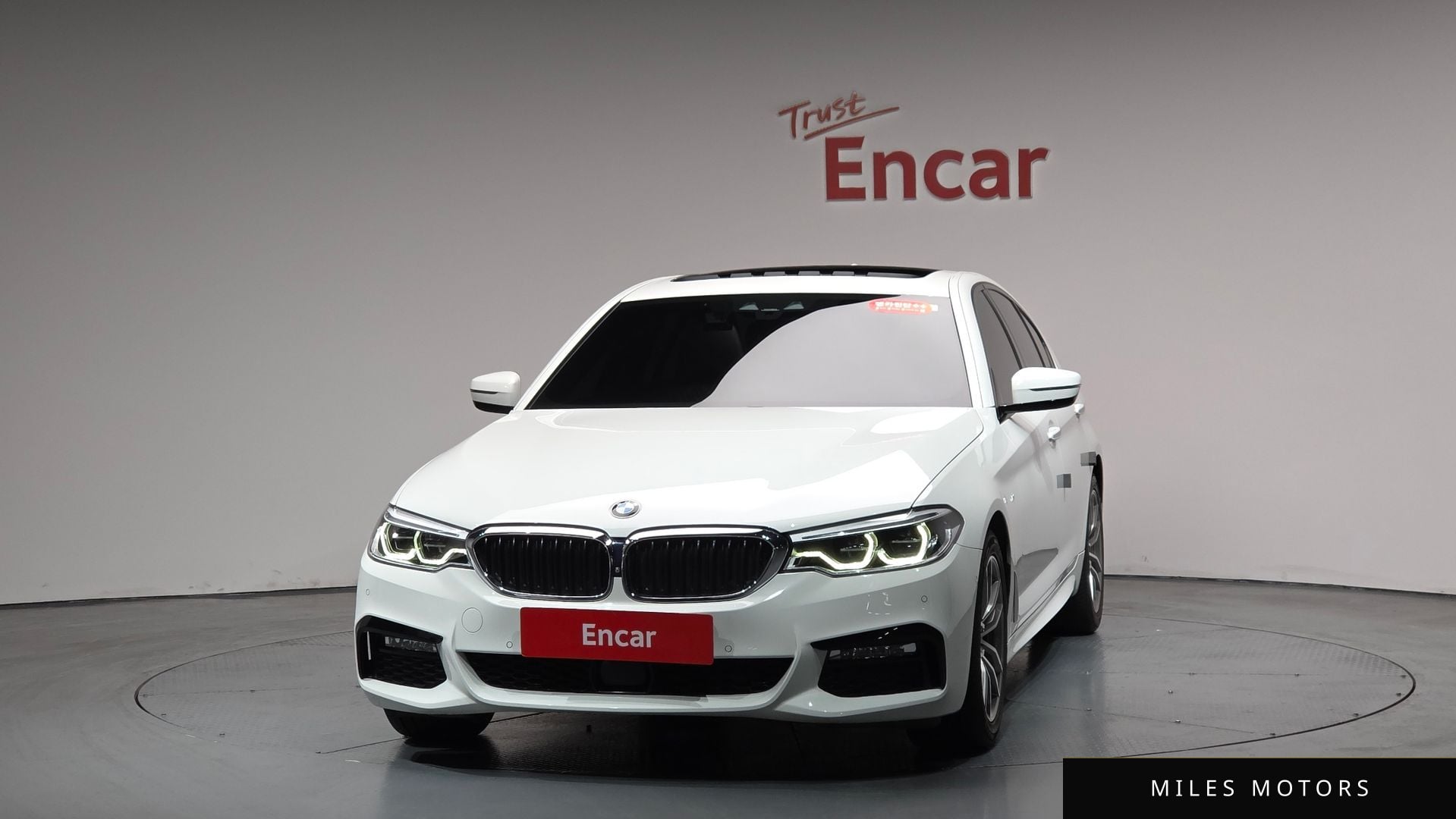 BMW 5 Series (G30) 2017 — миниатюра 2