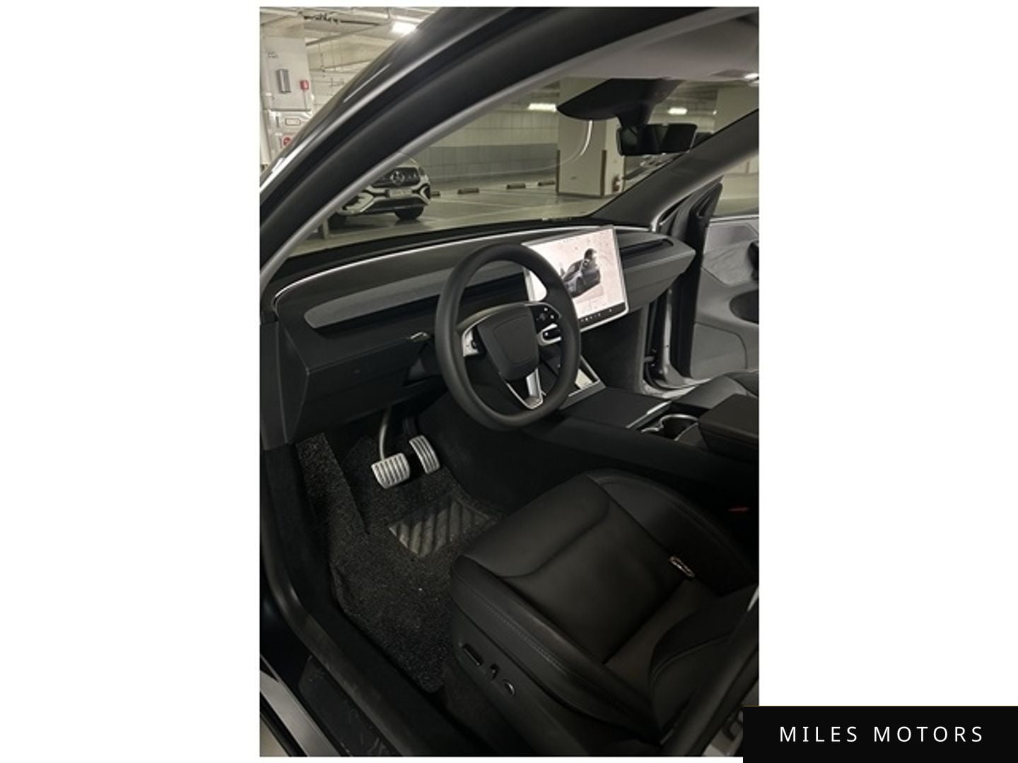 Tesla Model Y 2025 — миниатюра 7