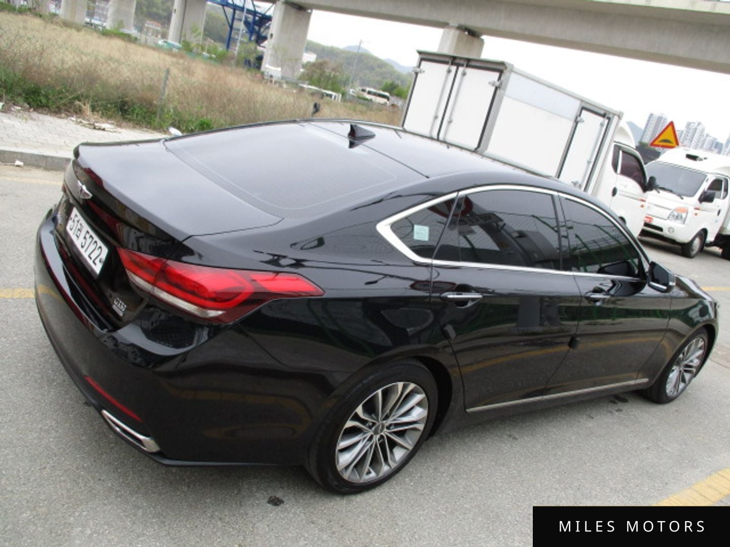 Hyundai Genesis 2015 — миниатюра 5