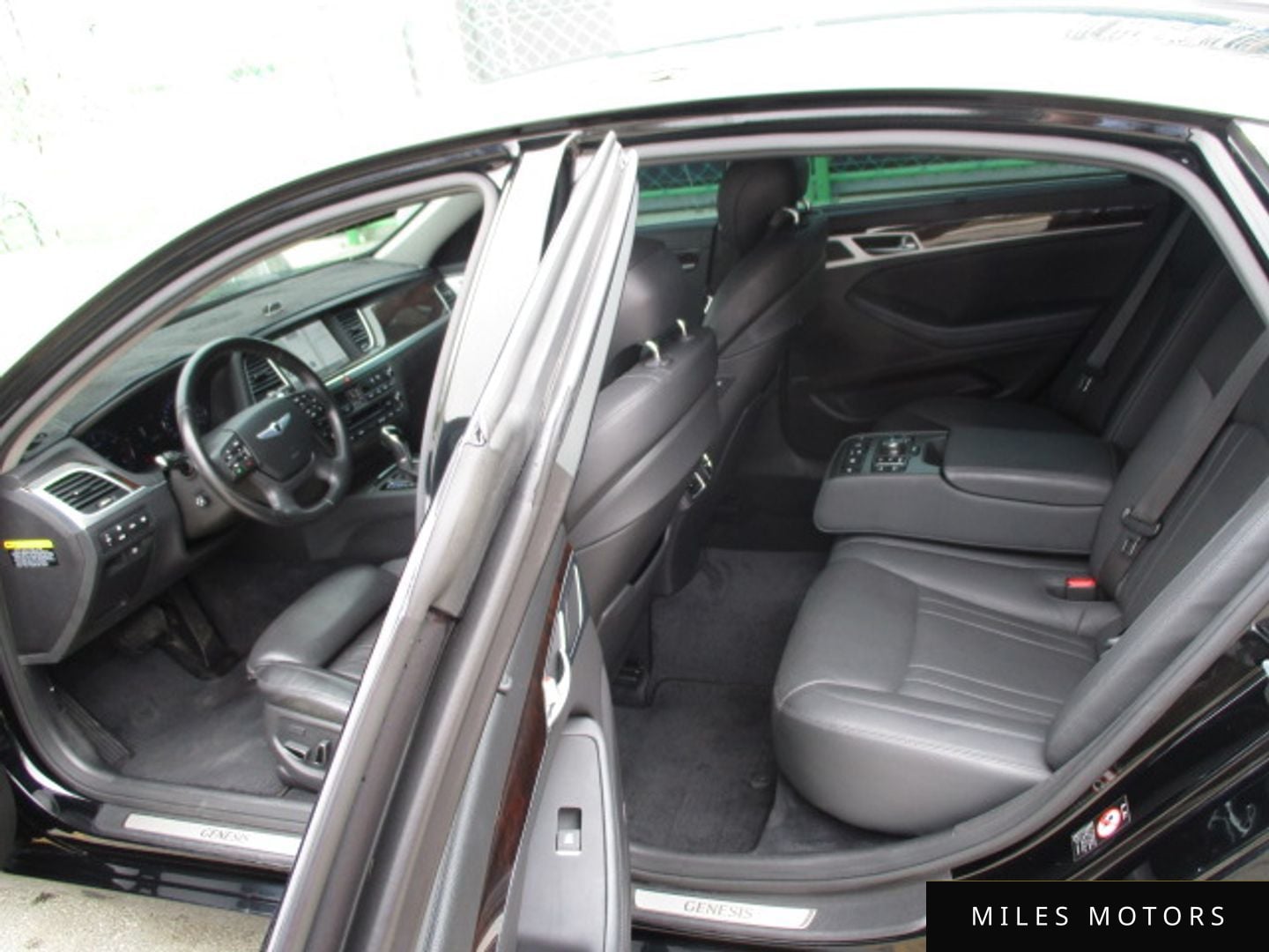Hyundai Genesis 2015 — миниатюра 7