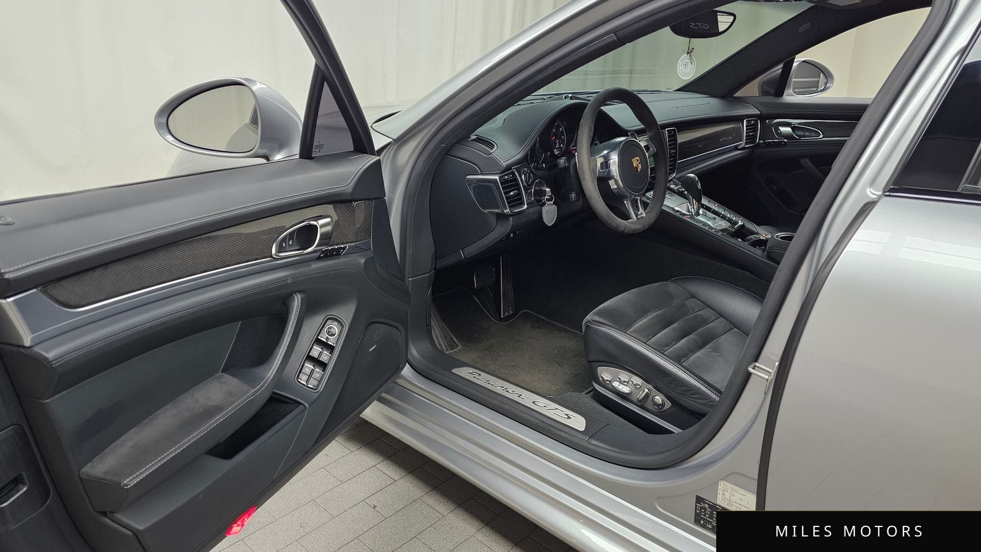 Porsche Panamera 2013 — миниатюра 10