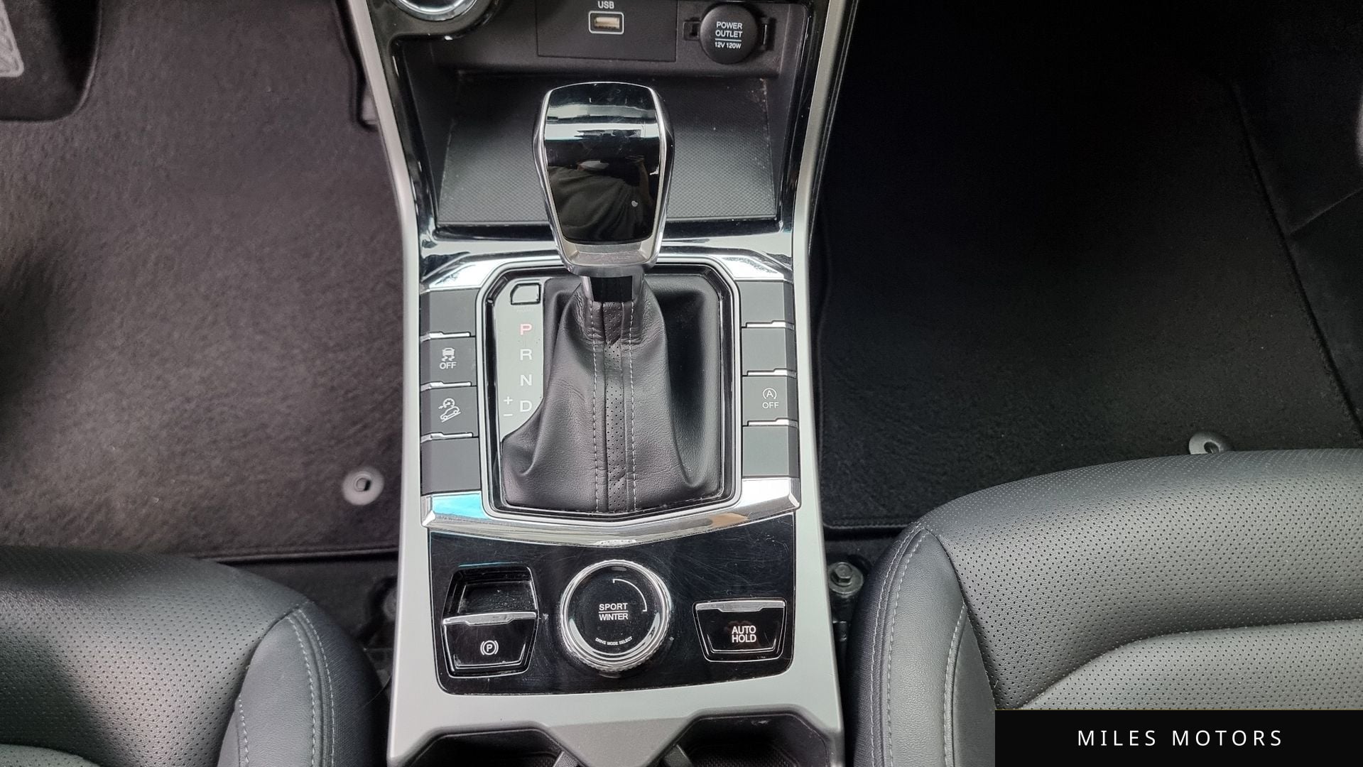 KG Mobility Beautiful Korando 2021 — миниатюра 9