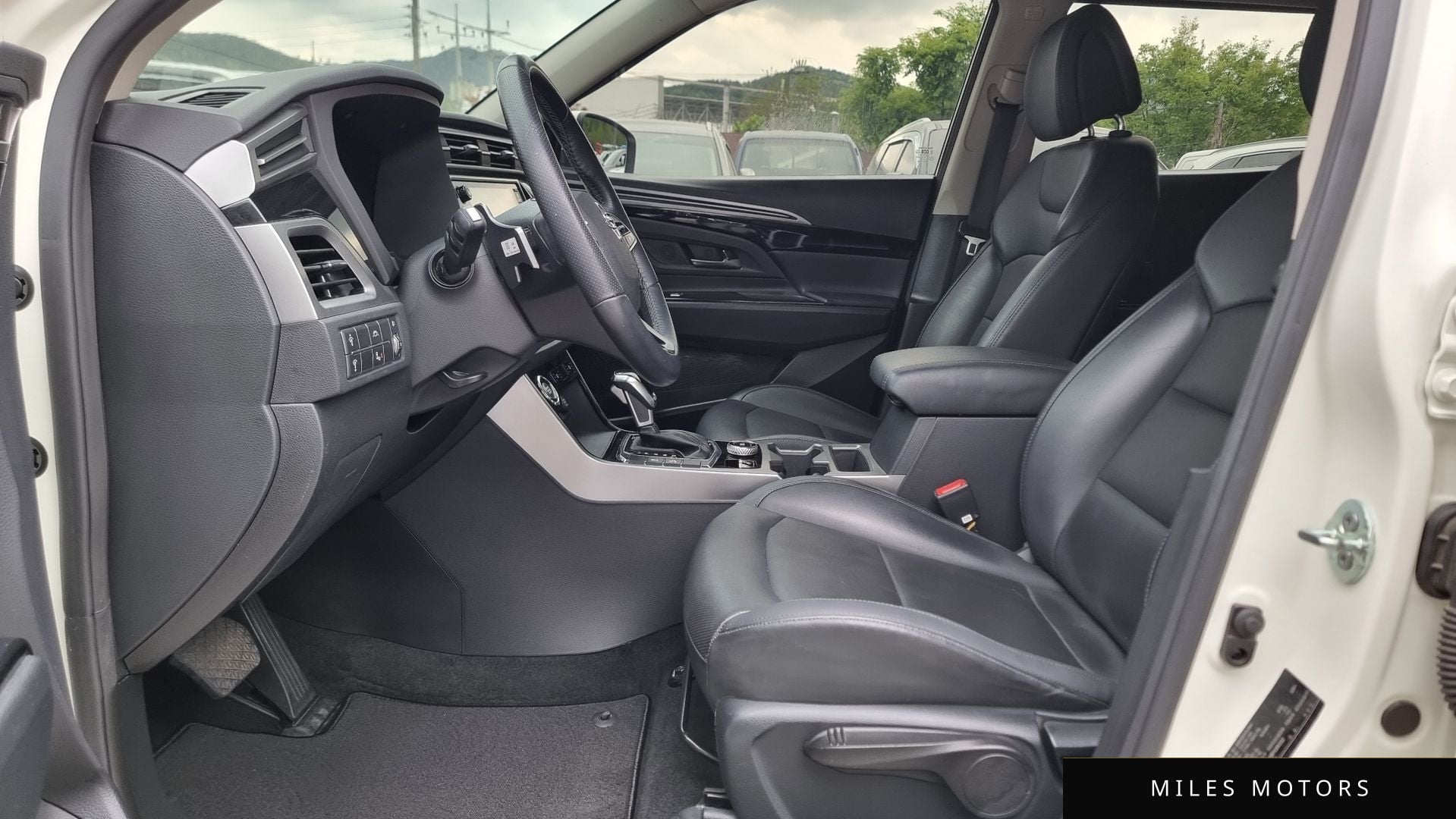 KG Mobility Beautiful Korando 2021 — миниатюра 12
