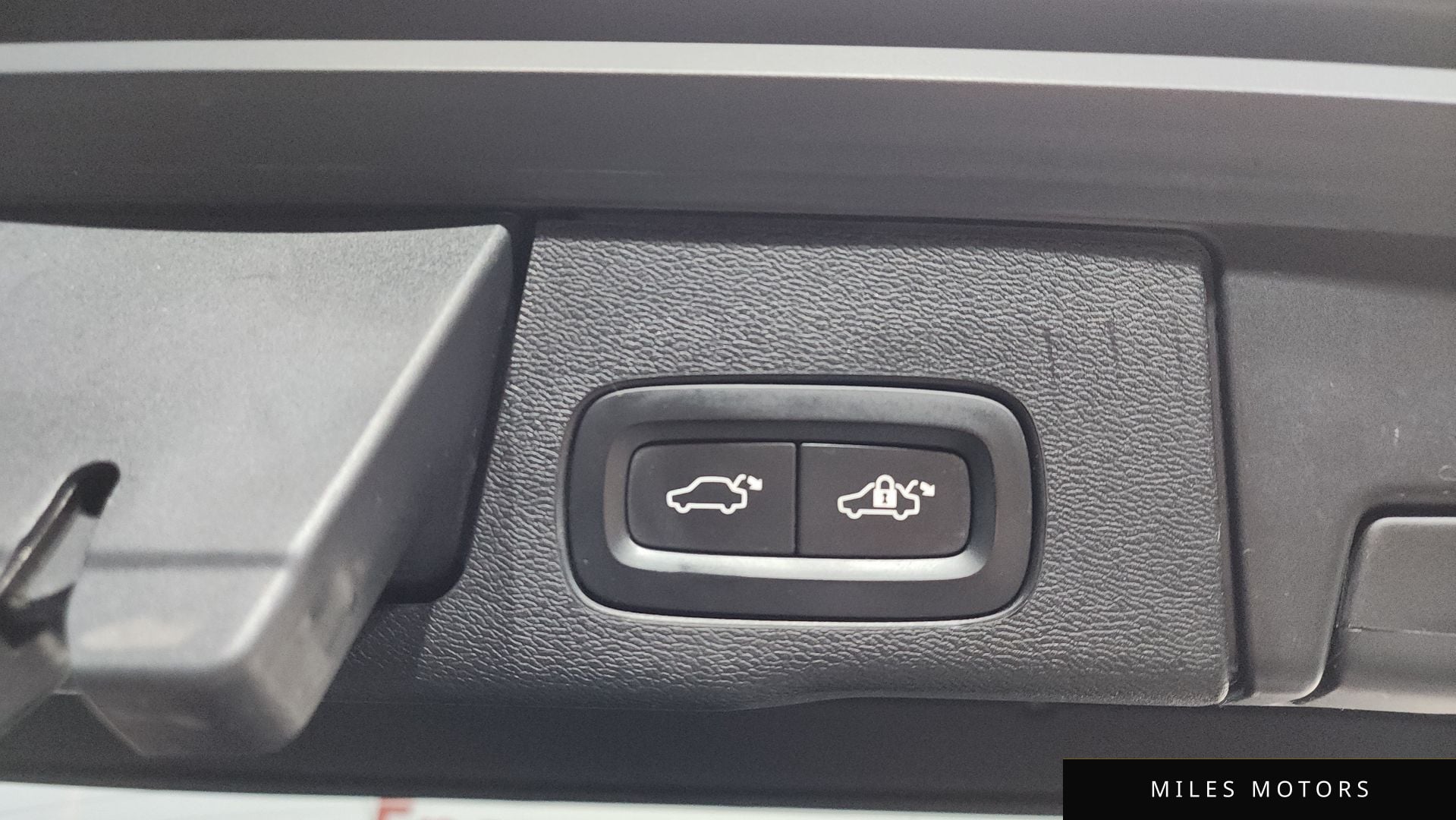 Volvo XC60 2019 — миниатюра 24