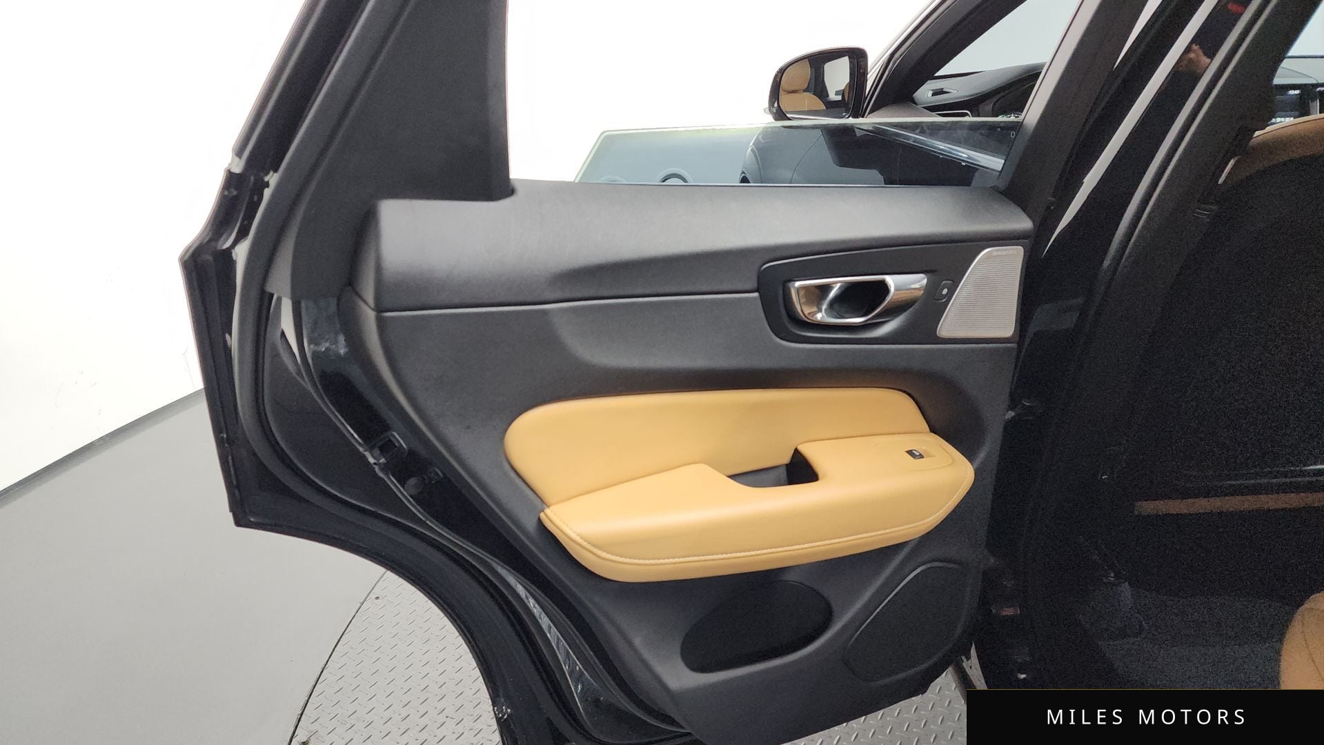 Volvo XC60 2019 — миниатюра 15