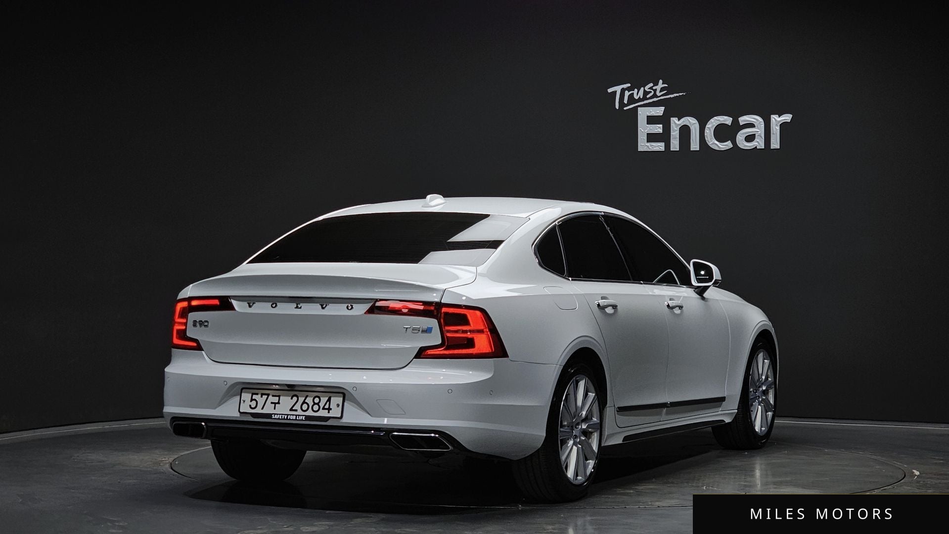 Volvo S90 2019 — миниатюра 2