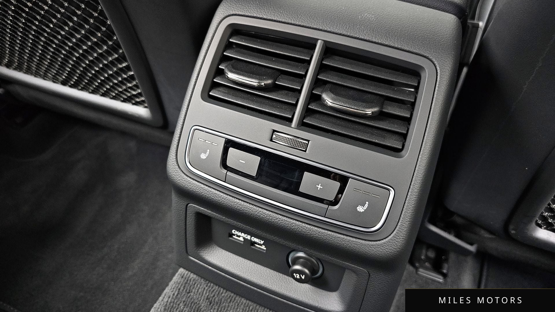 Audi A4 (B9) 2023 — миниатюра 25
