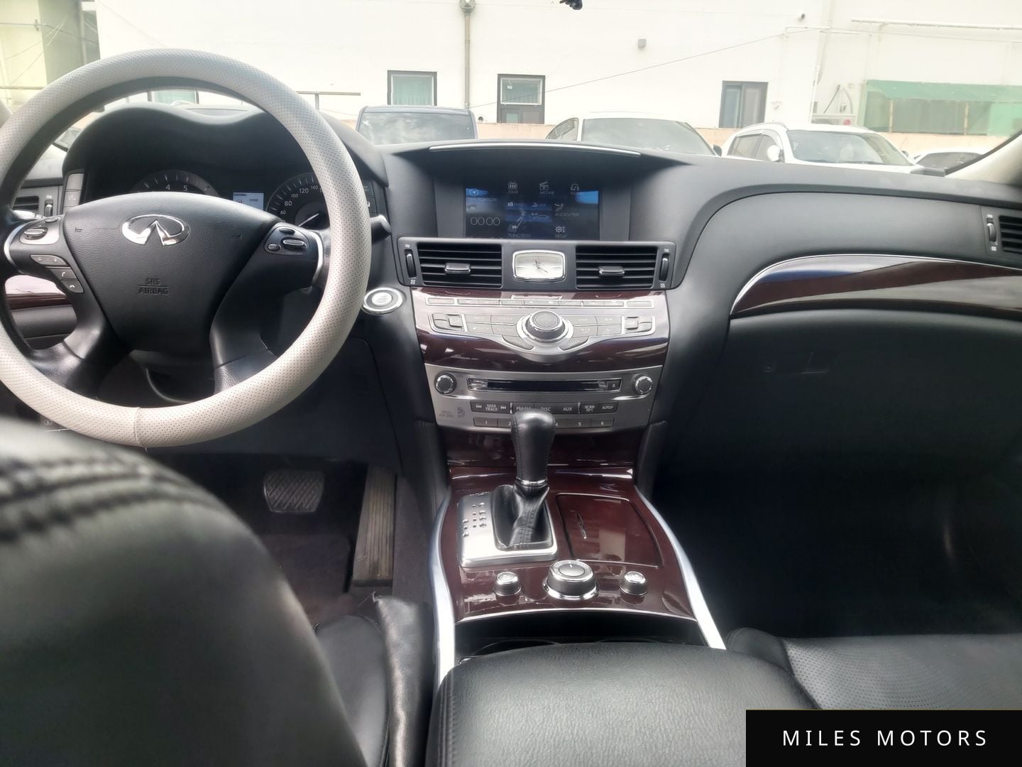 Infiniti Q70 2015 — миниатюра 7
