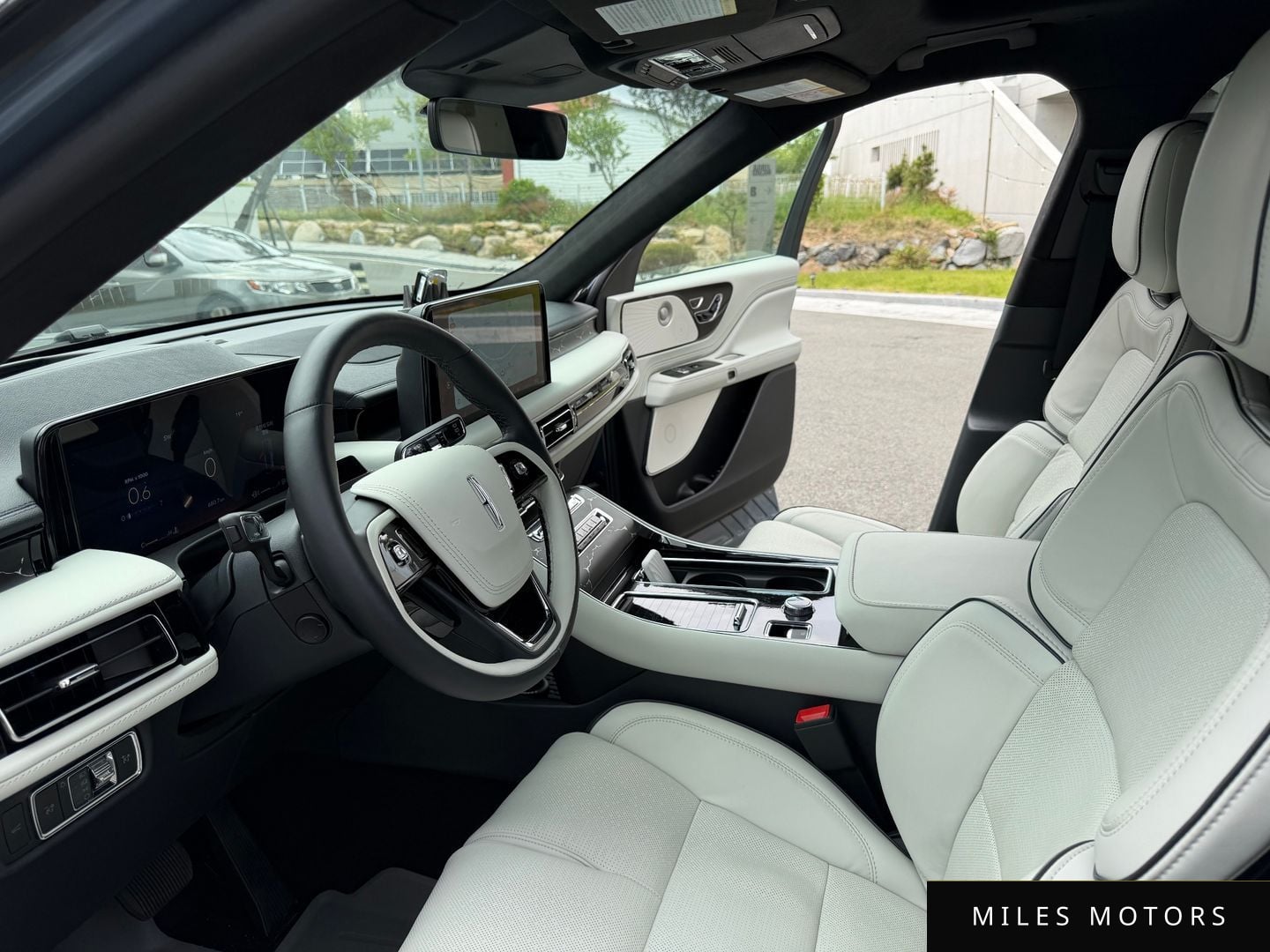Lincoln Aviator 2025 — миниатюра 10