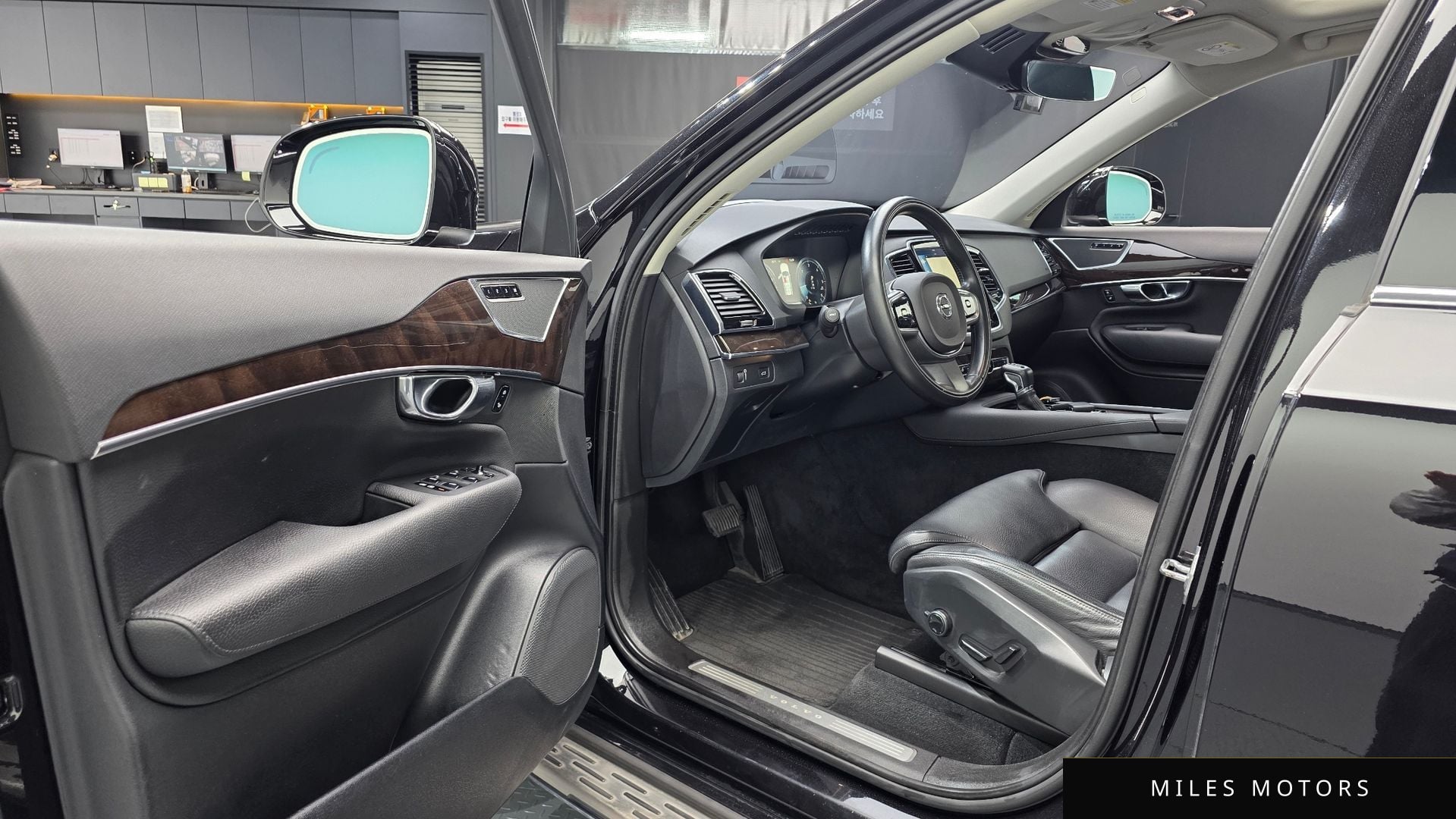 Volvo XC90 2017 — миниатюра 10