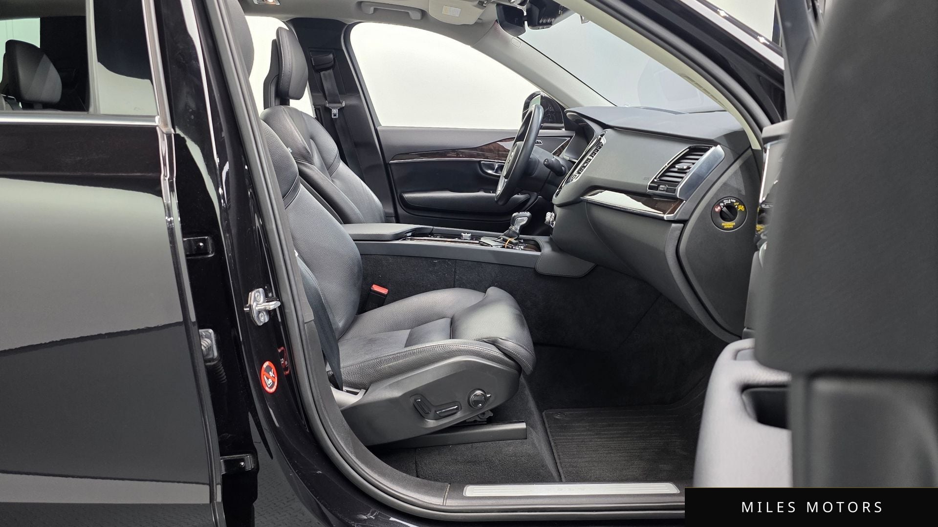 Volvo XC90 2017 — миниатюра 11