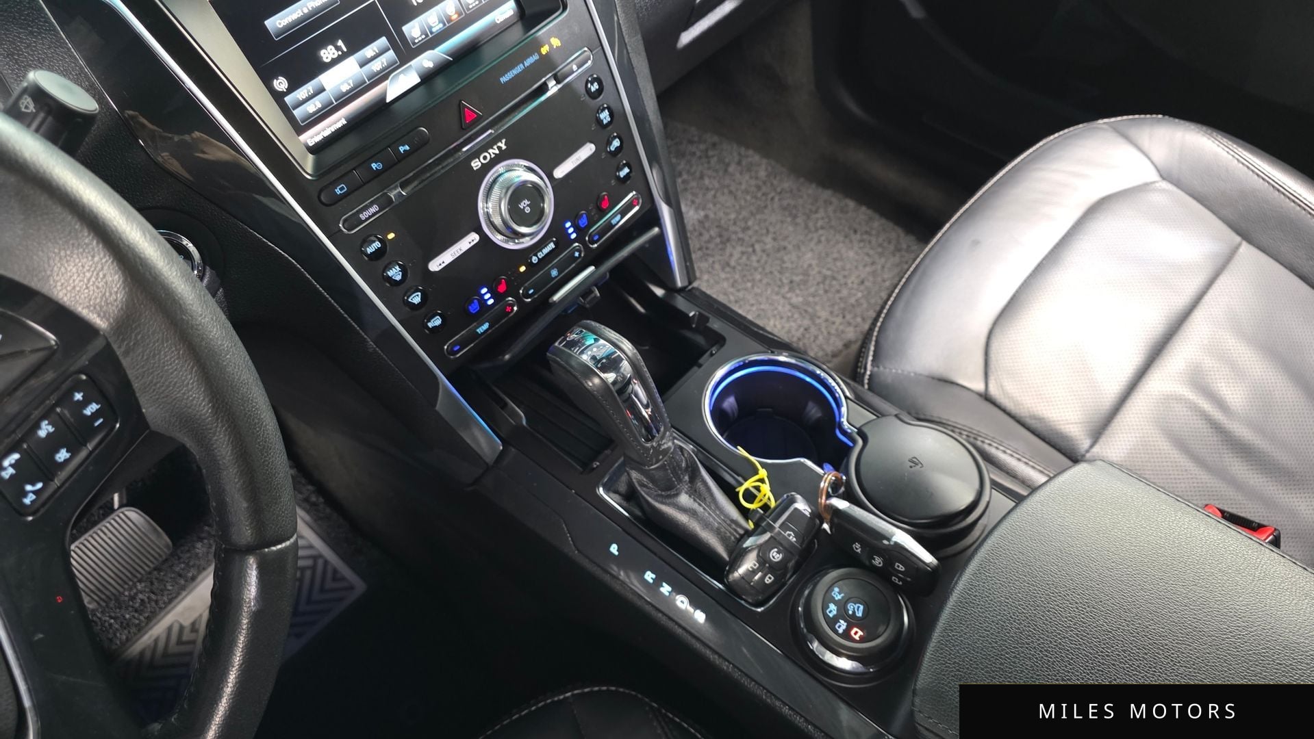 Ford Explorer 2016 — миниатюра 9