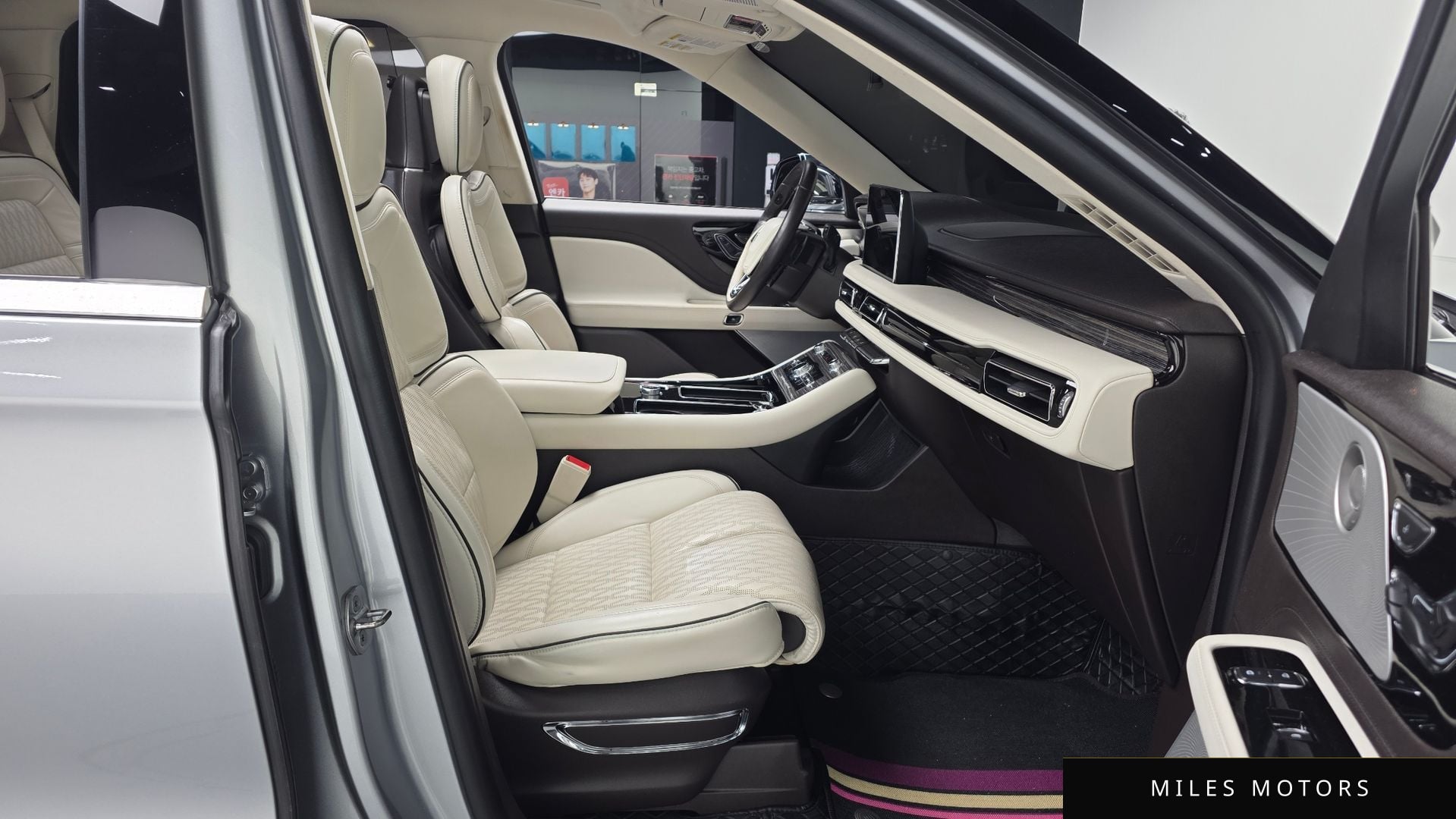 Lincoln Aviator 2020 — миниатюра 17