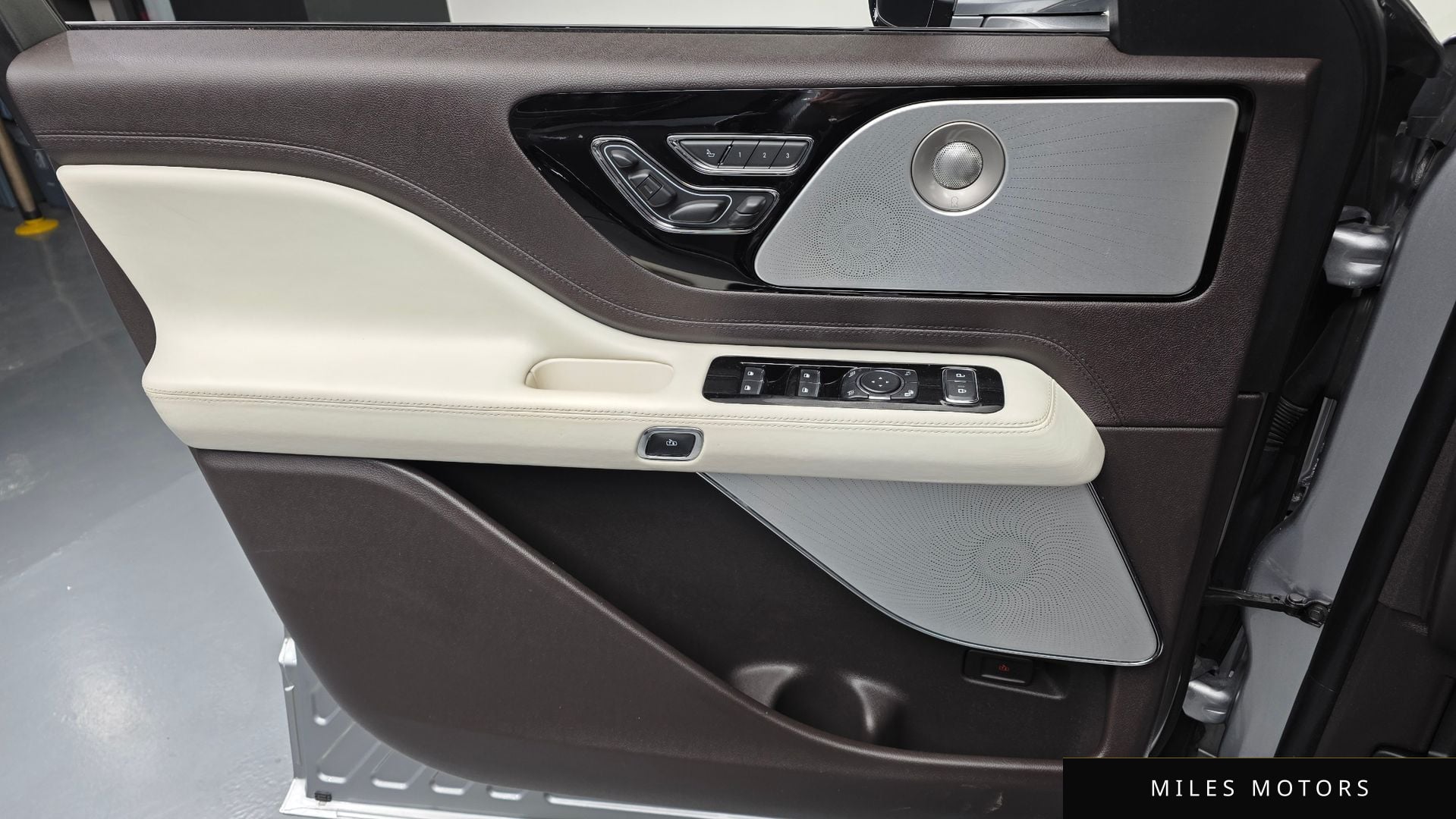 Lincoln Aviator 2020 — миниатюра 14