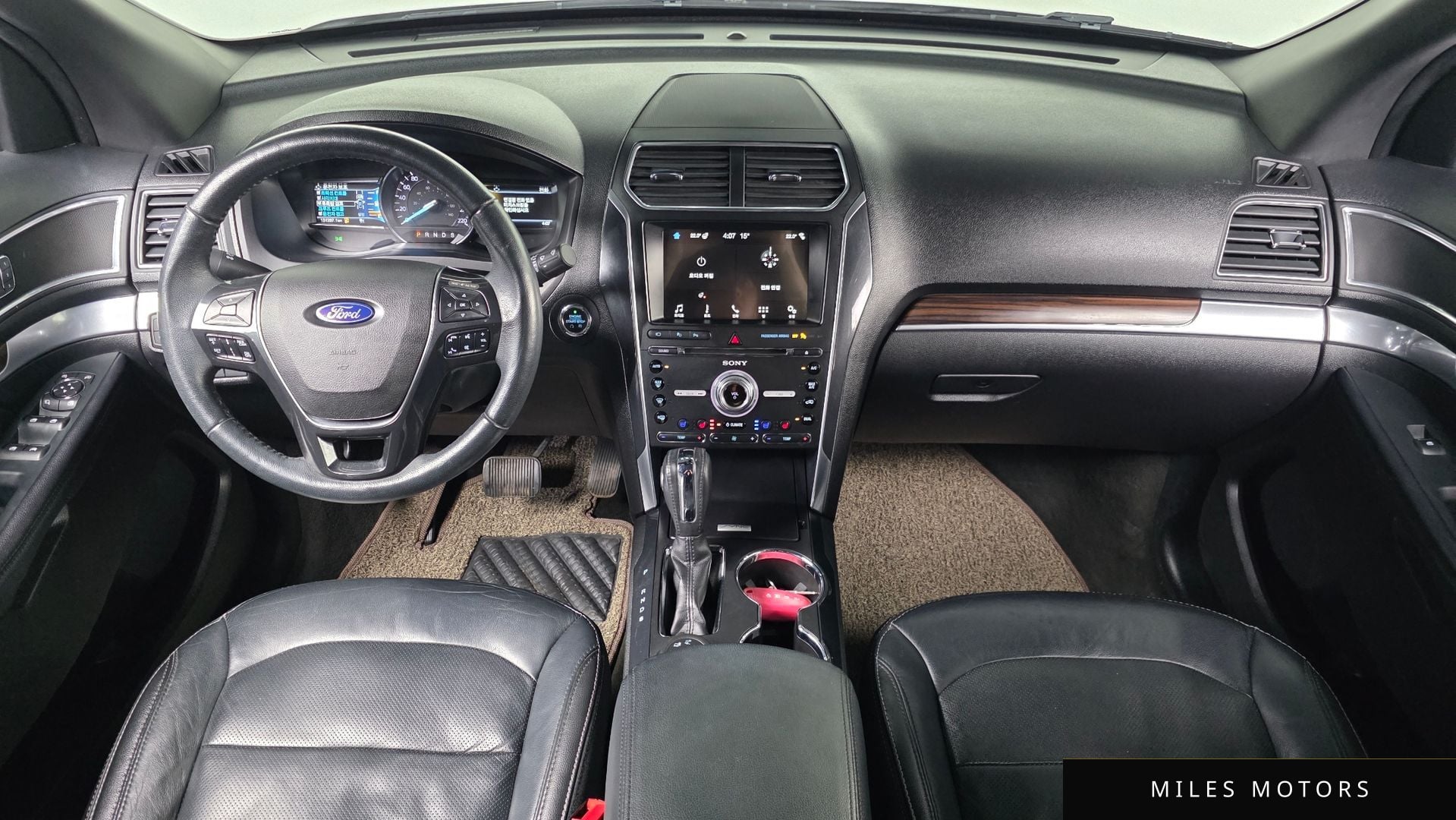 Ford Explorer 2018 — миниатюра 10