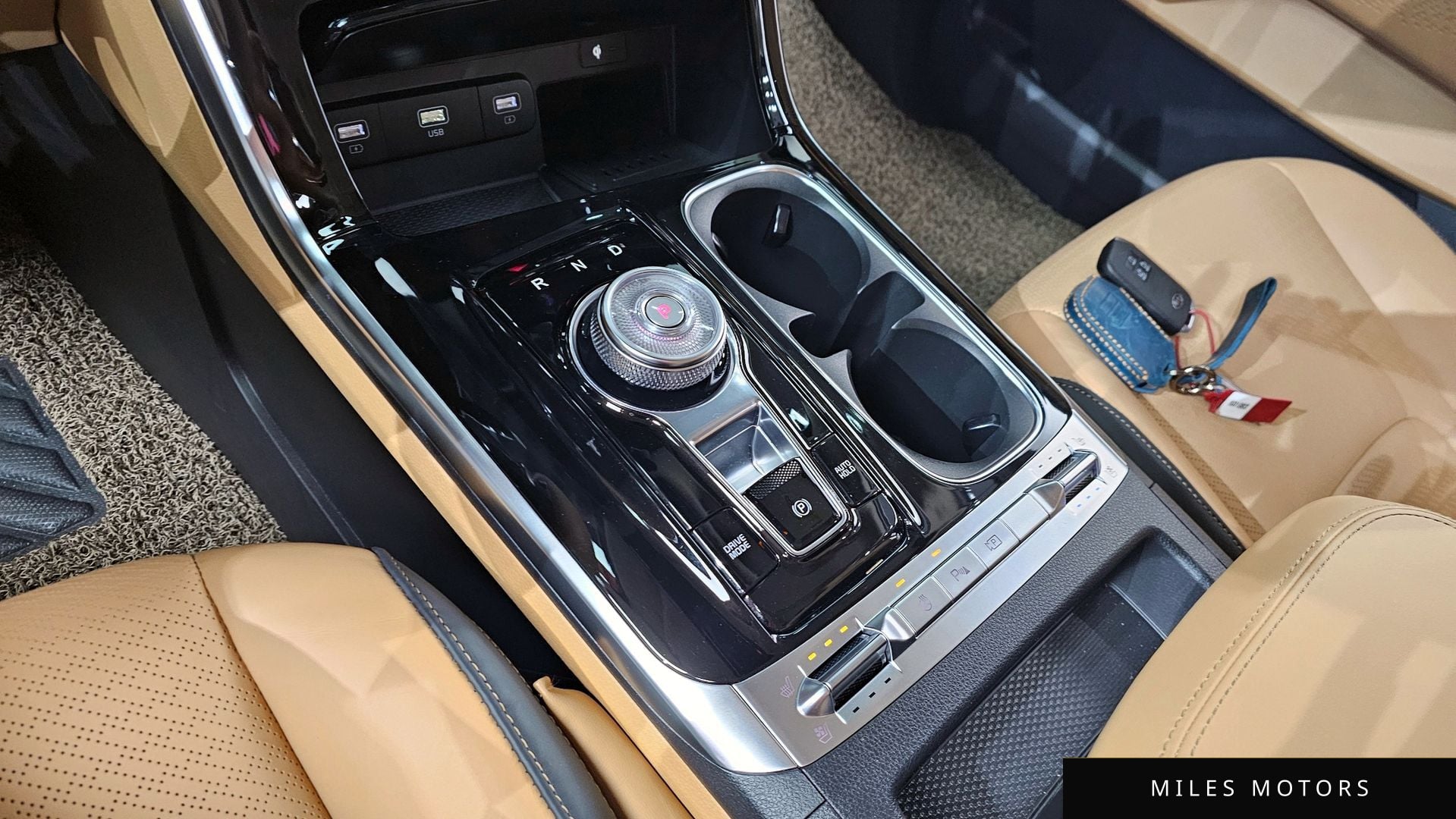Kia Carnival 2021 — миниатюра 12