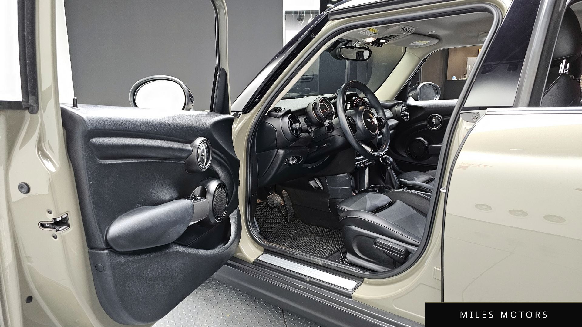 MINI 쿠퍼 2019 — миниатюра 13