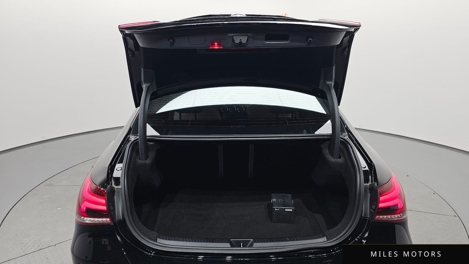 Mercedes-Benz A-클래스 W177 2021 — миниатюра 26