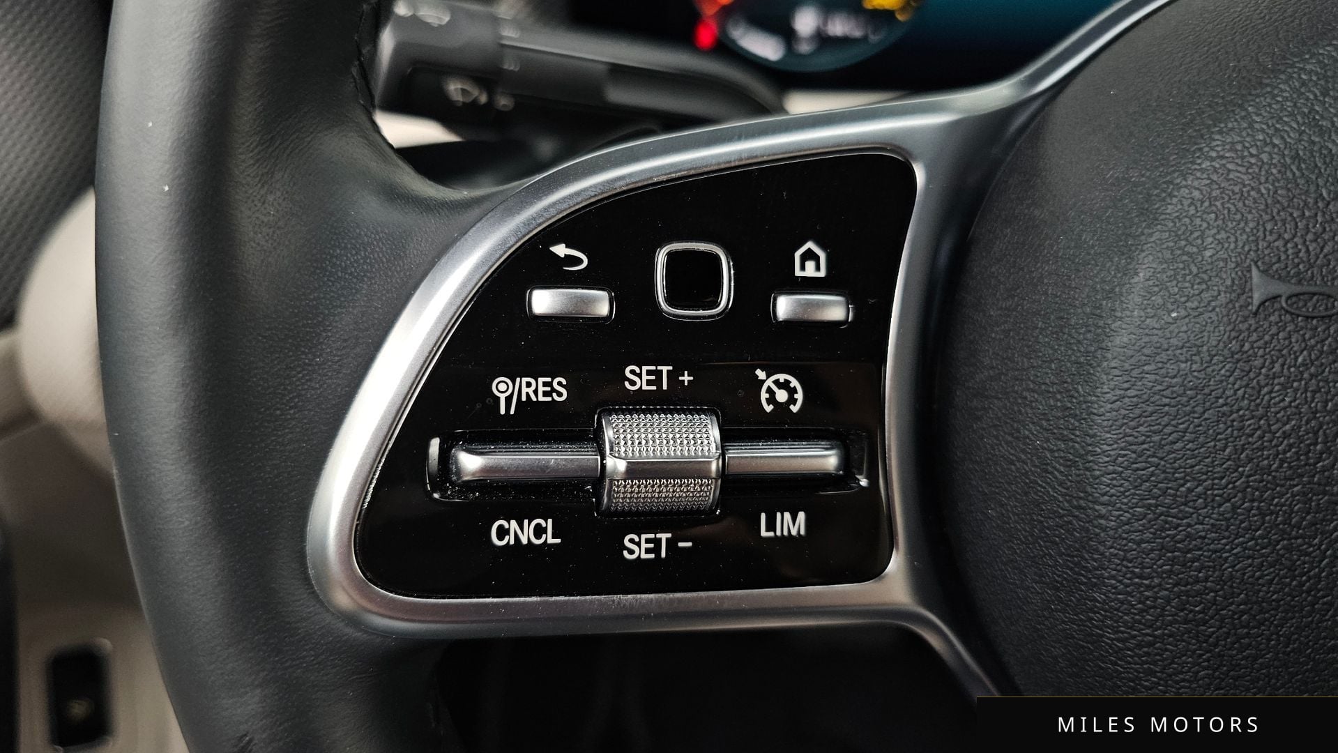 Mercedes-Benz A-클래스 W177 2021 — миниатюра 31