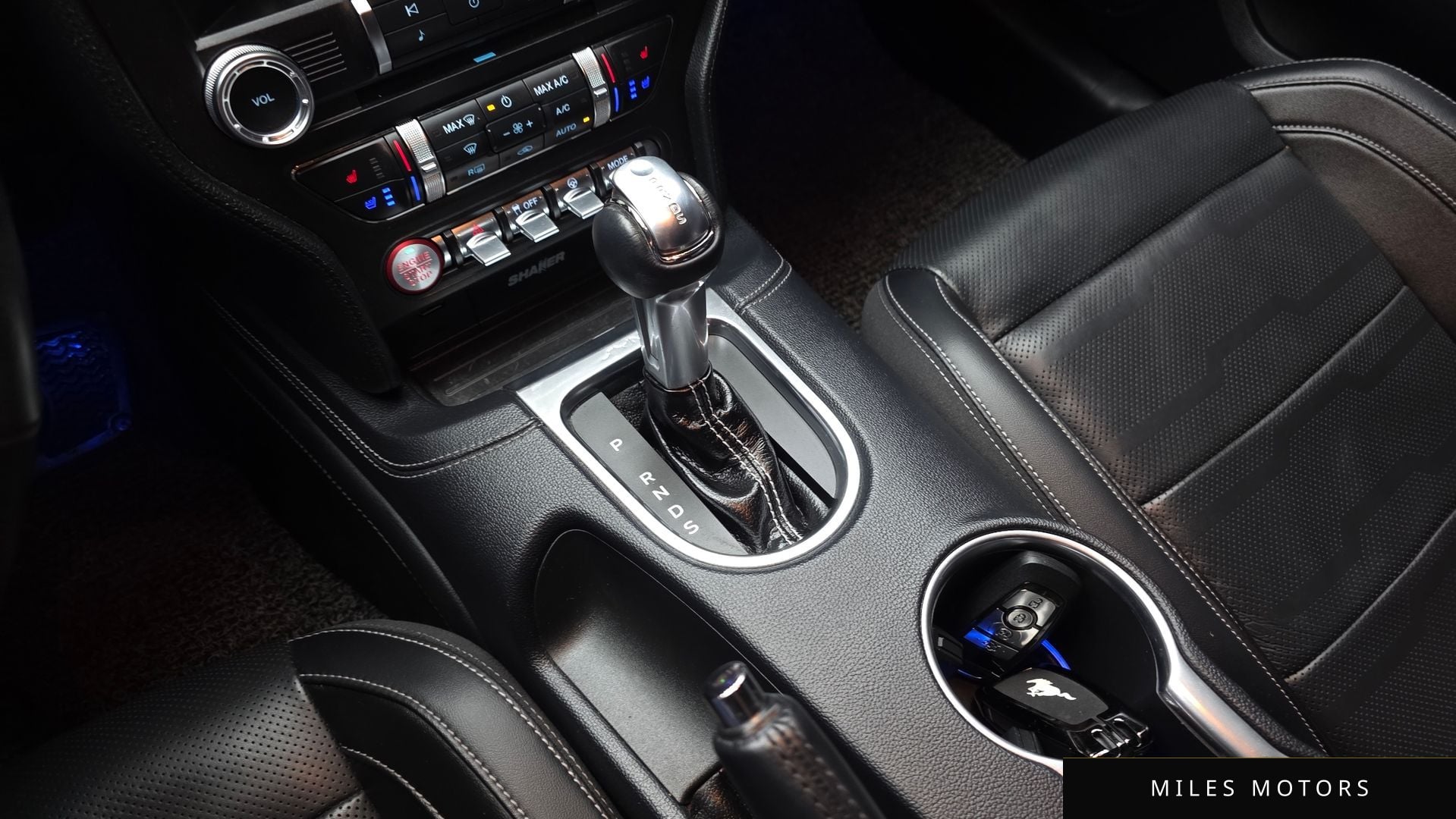 Ford Mustang 2018 — миниатюра 12