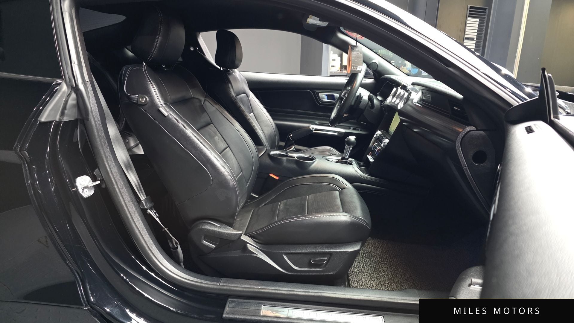 Ford Mustang 2018 — миниатюра 17