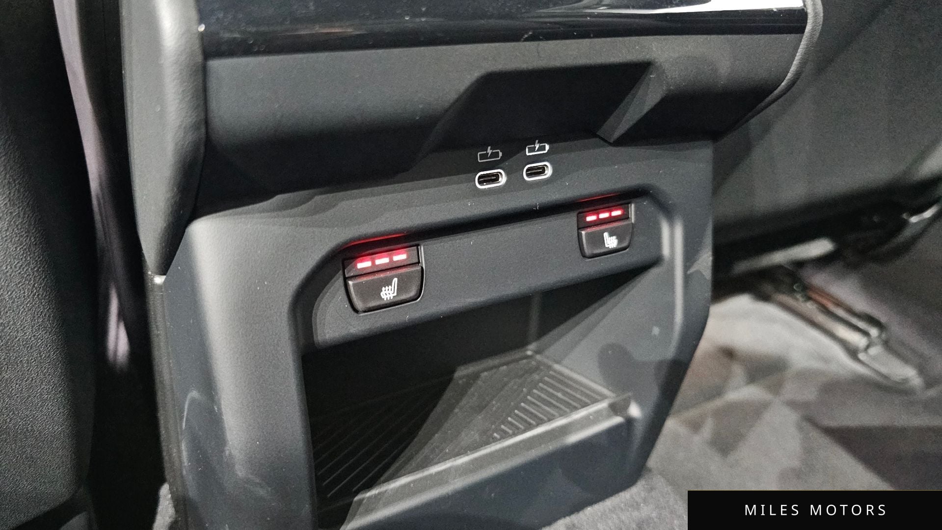 BMW 5 Series (G60) 2026 — миниатюра 34