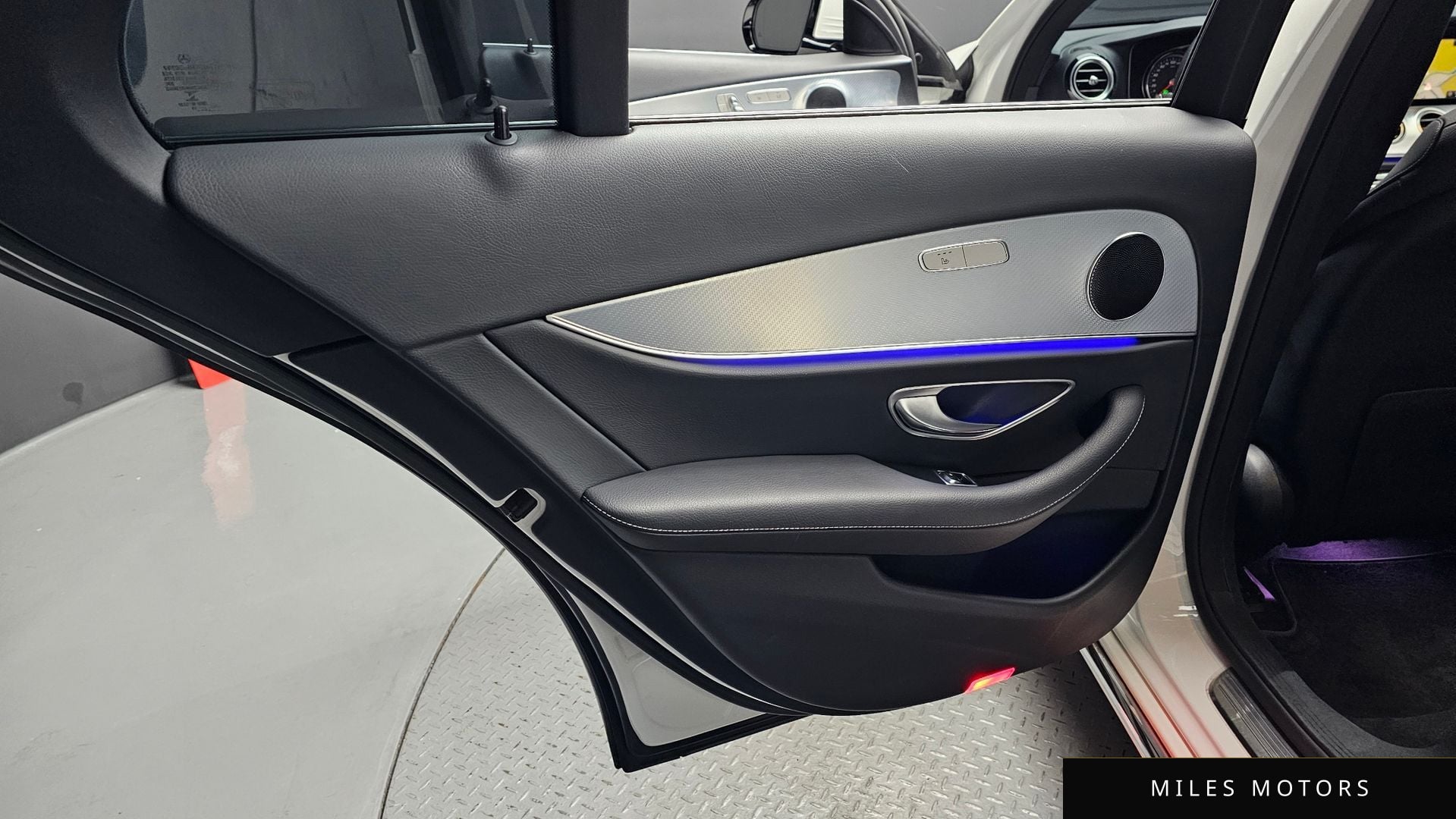 Mercedes-Benz E-클래스 W213 2020 — миниатюра 15