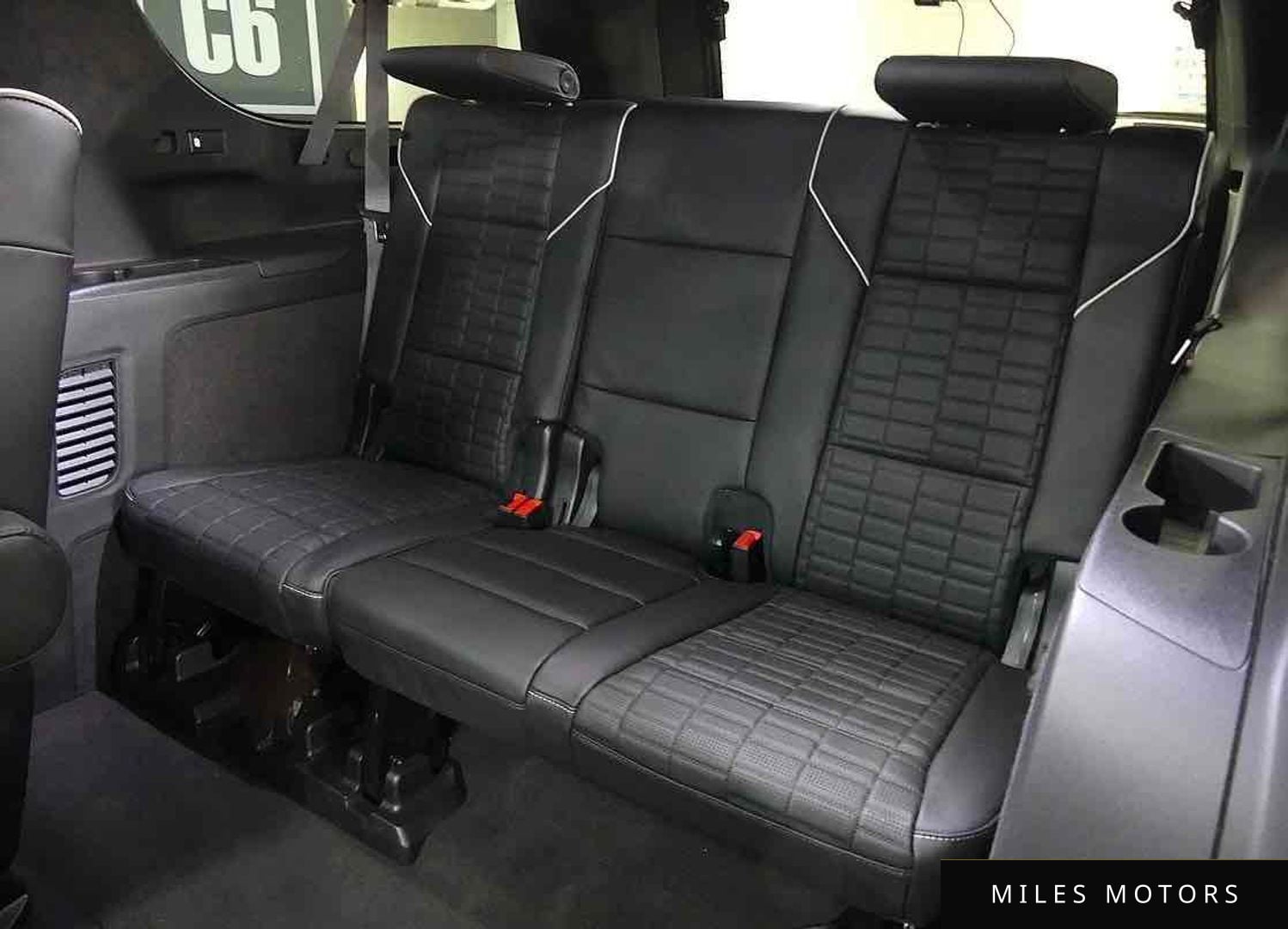 Cadillac Escalade 2024 — миниатюра 19