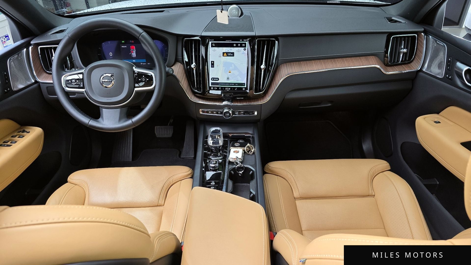 Volvo XC60 2024 — миниатюра 10