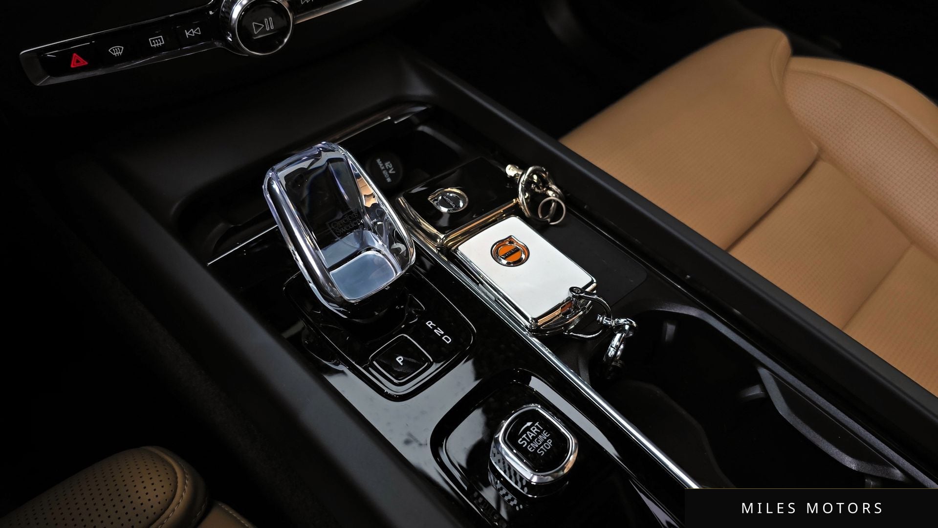 Volvo XC60 2024 — миниатюра 12