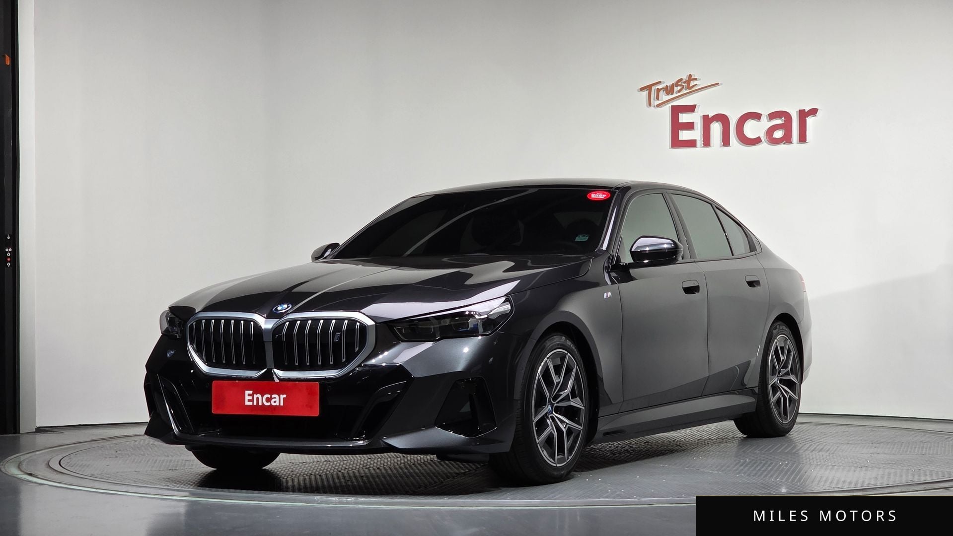 BMW i5 (G60) 2024 — фото 1 из 12