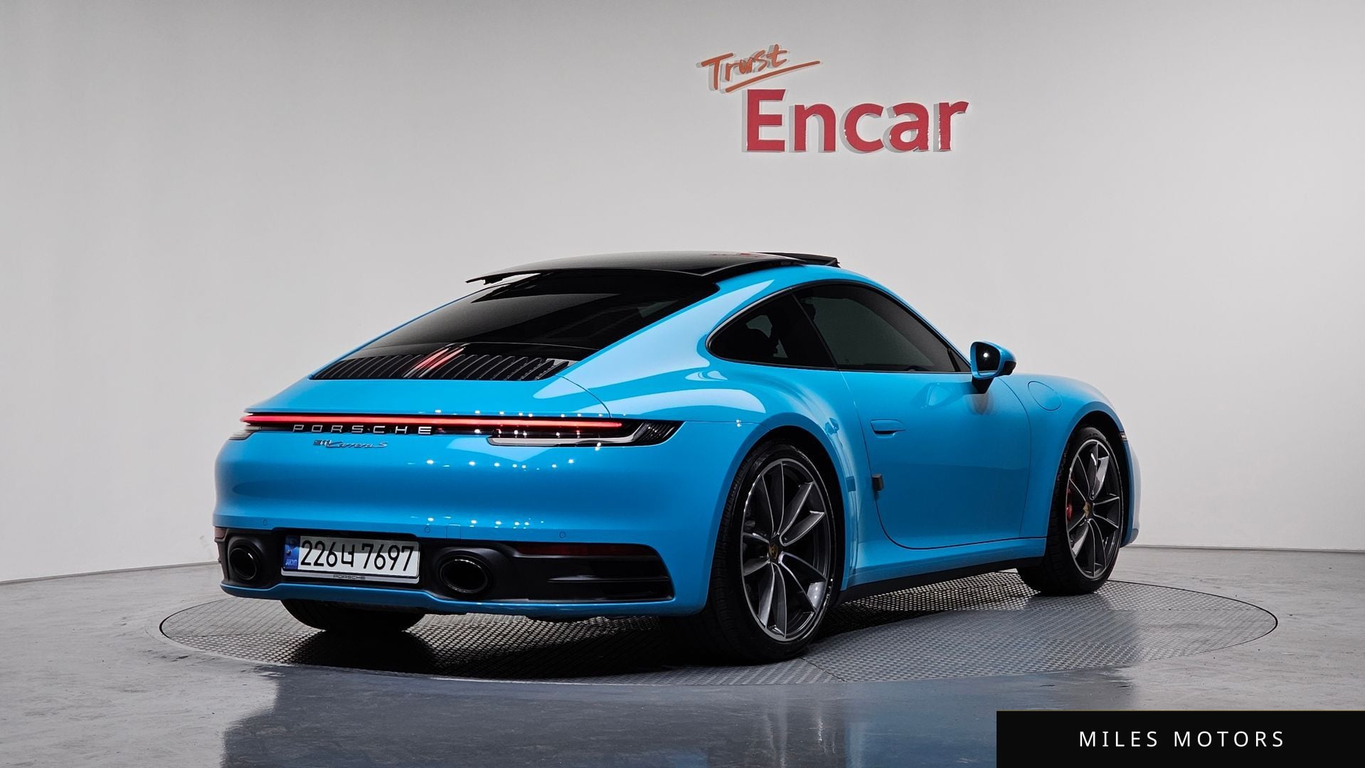 Porsche 911 (992) 2020 — миниатюра 2