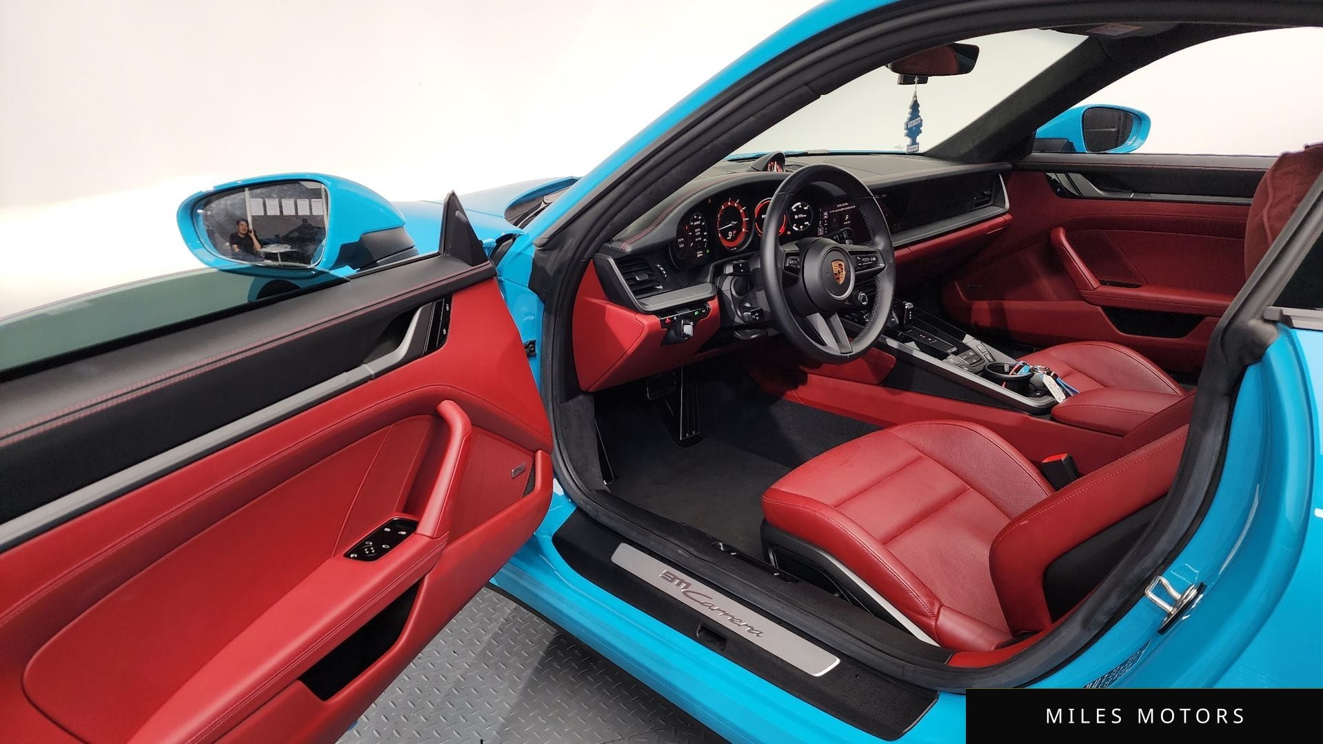 Porsche 911 (992) 2020 — миниатюра 10