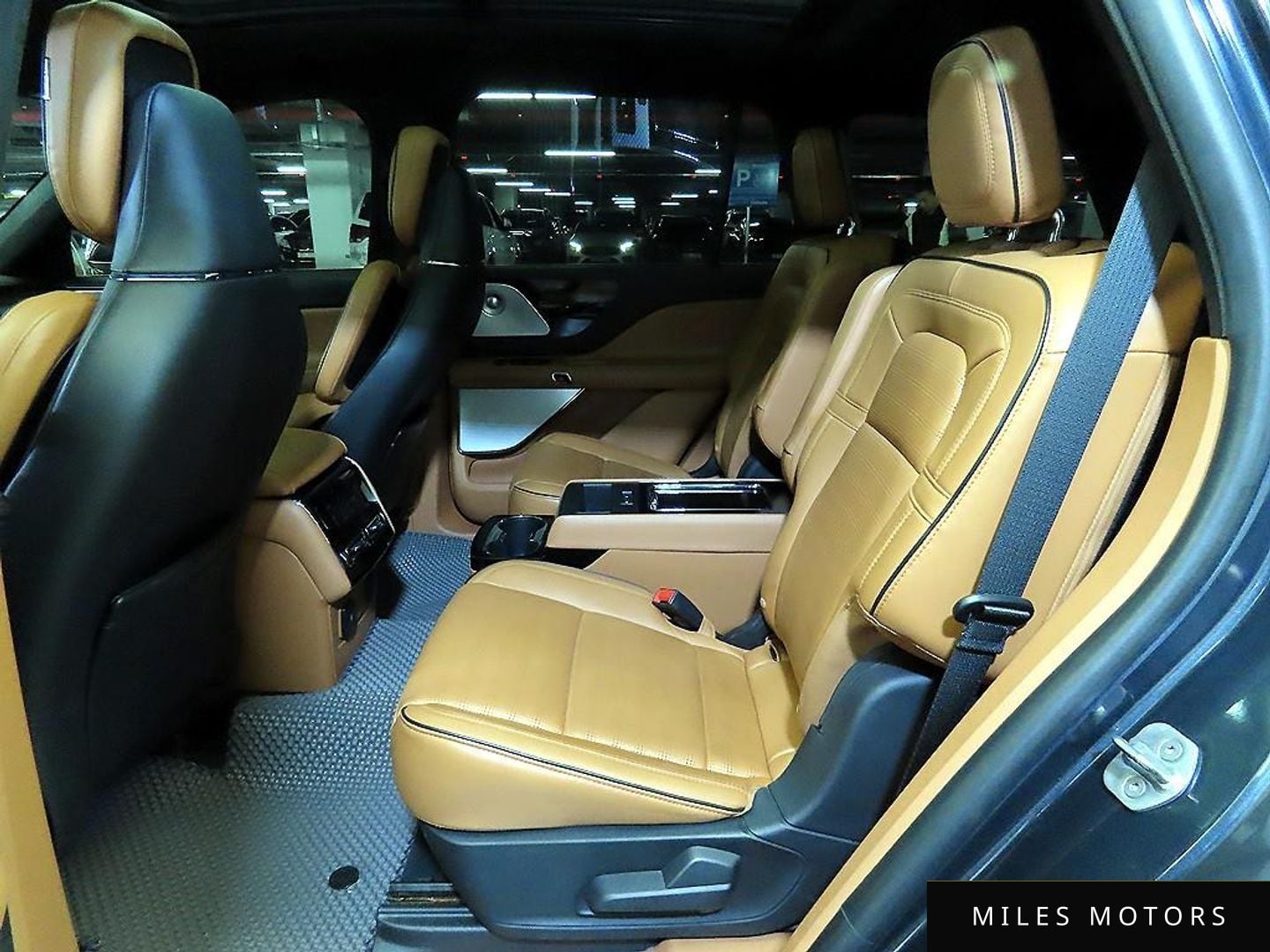 Lincoln Aviator 2022 — миниатюра 7
