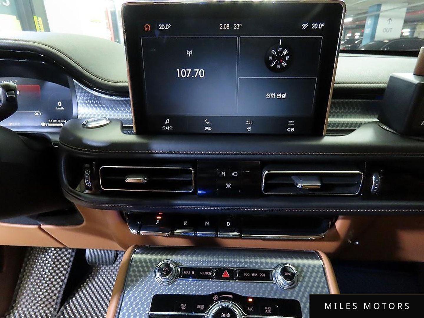 Lincoln Aviator 2022 — миниатюра 11