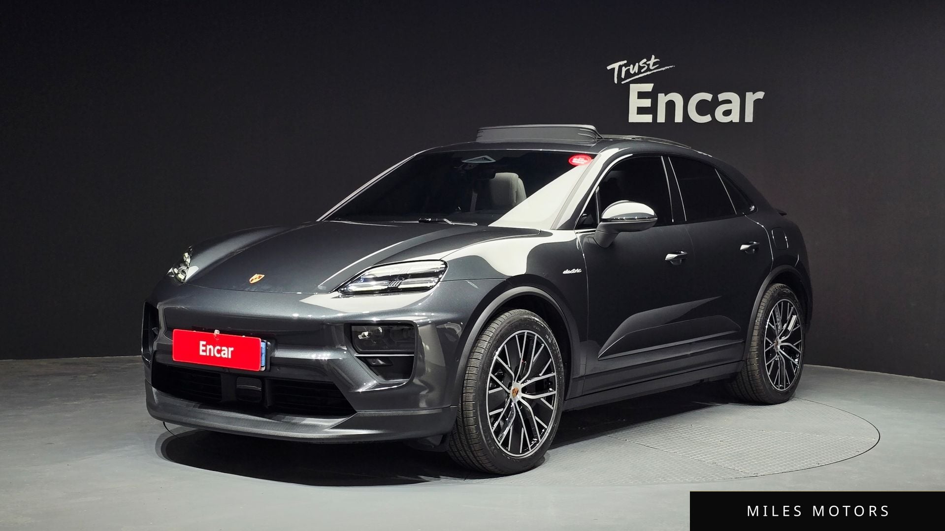 Porsche Macan 2025