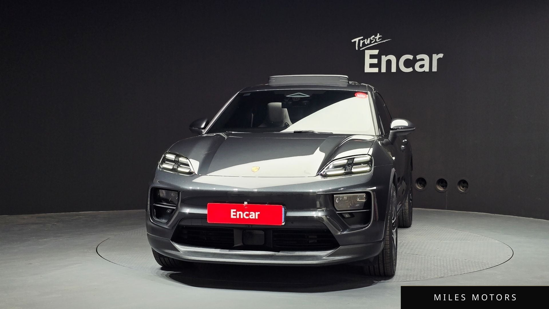 Porsche Macan 2025 — миниатюра 3
