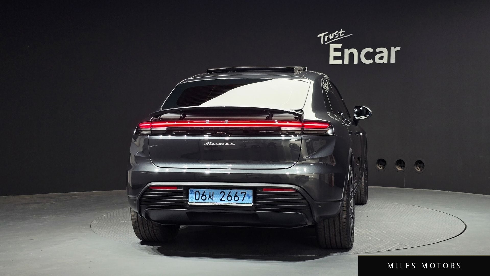Porsche Macan 2025 — миниатюра 4