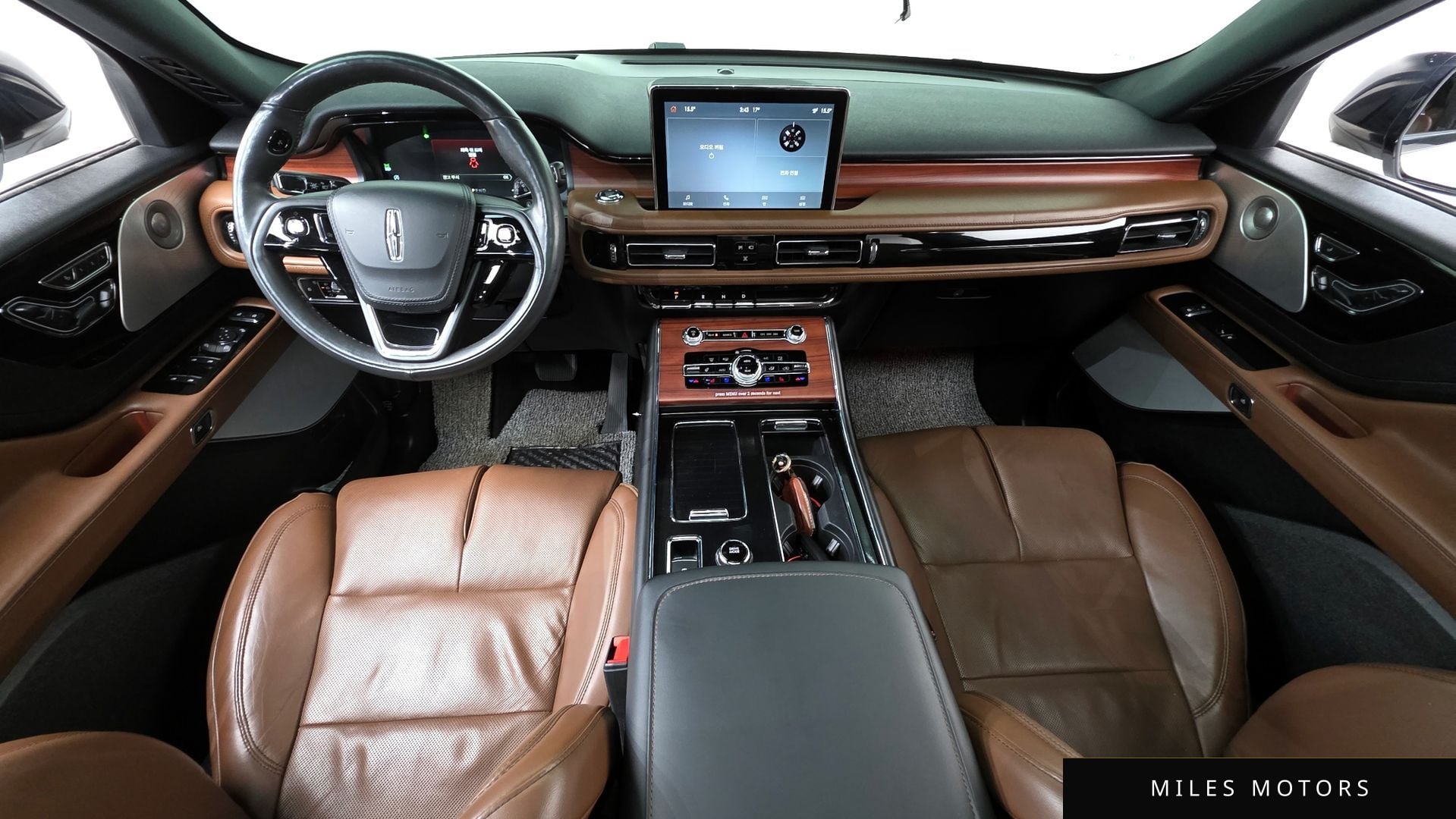 Lincoln Aviator 2021 — миниатюра 10