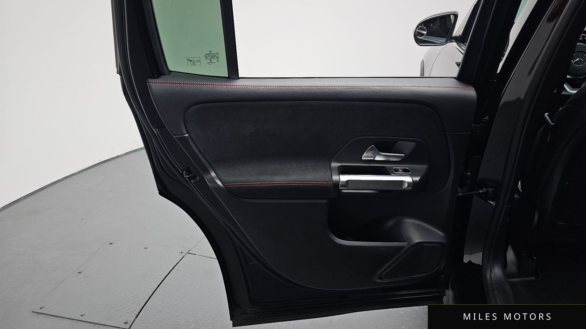 Mercedes-Benz GLB-Class X247 2020 — миниатюра 14